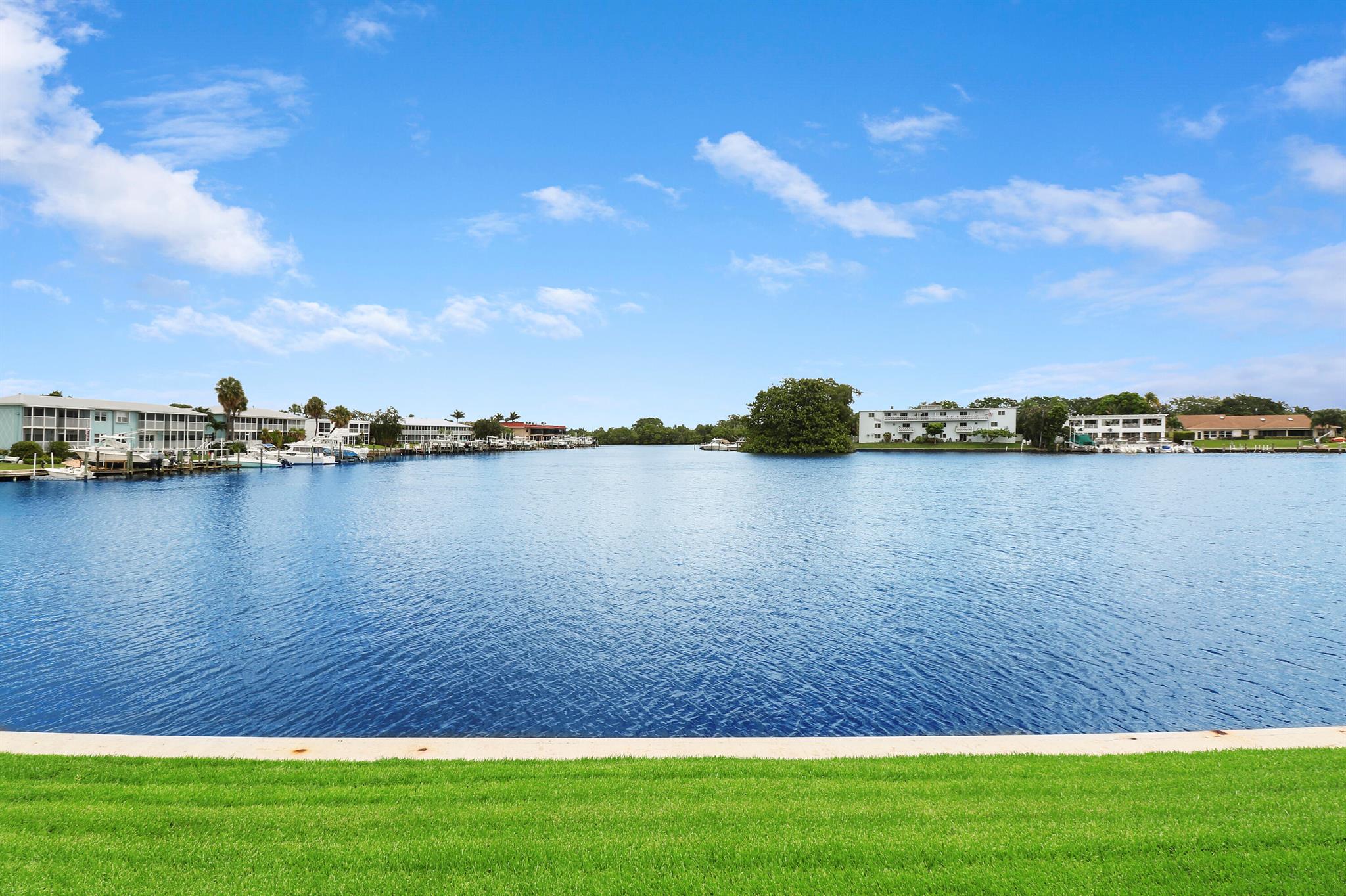 313 Lake Circle 111