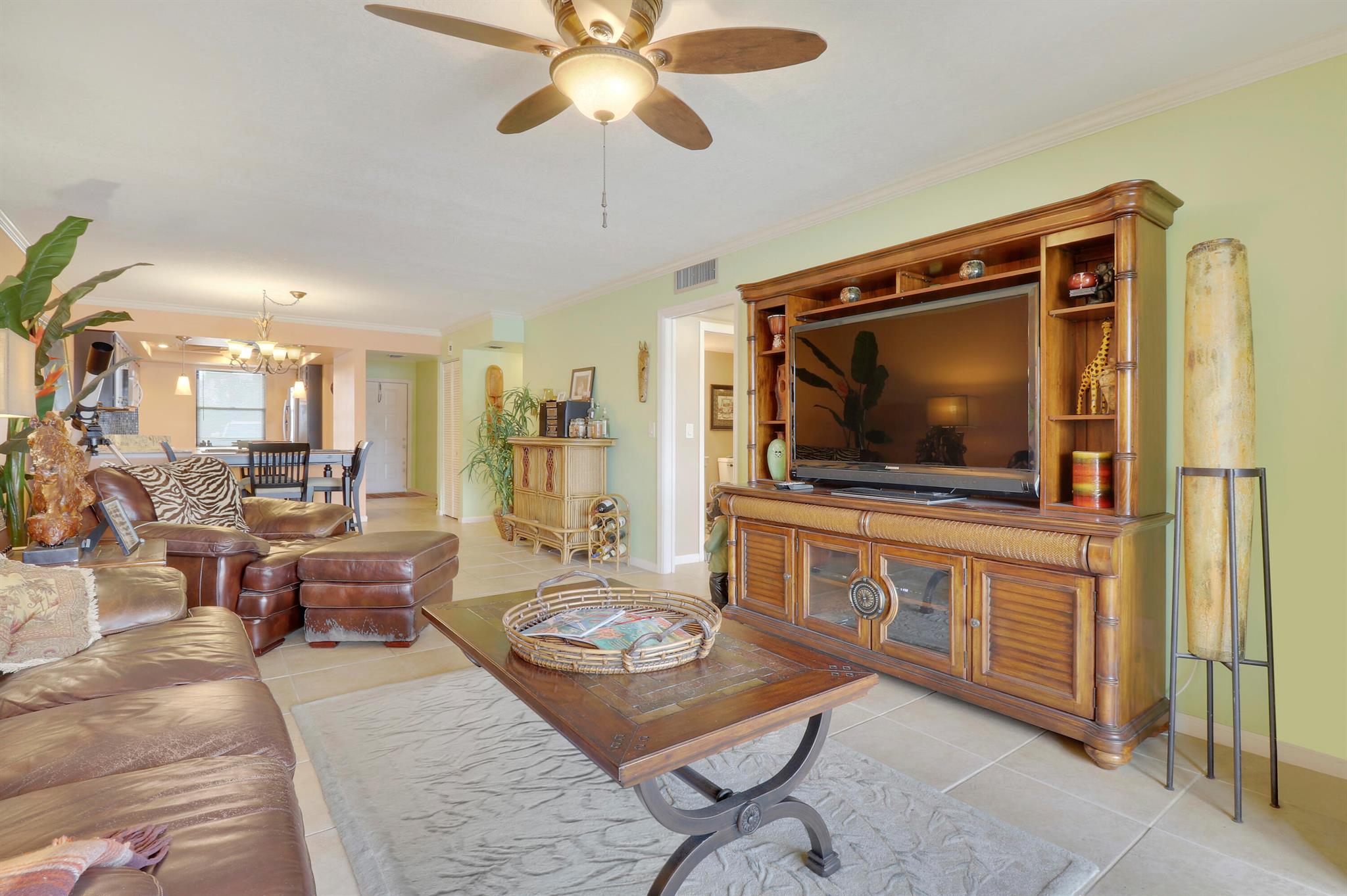 313 Lake Circle 111