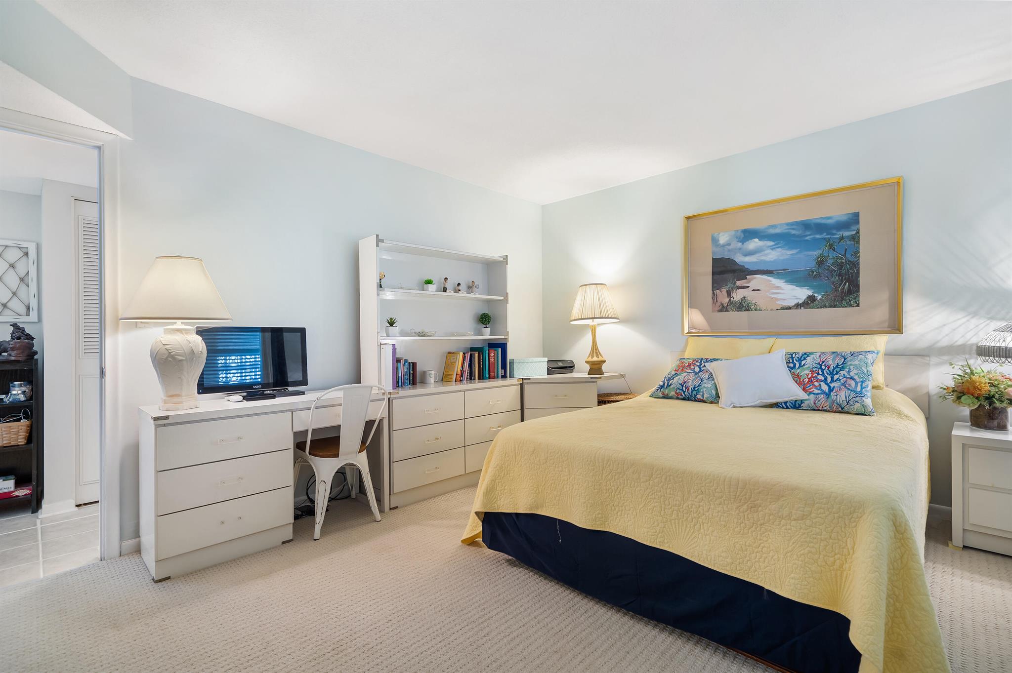 501 Lake Shore Drive 503