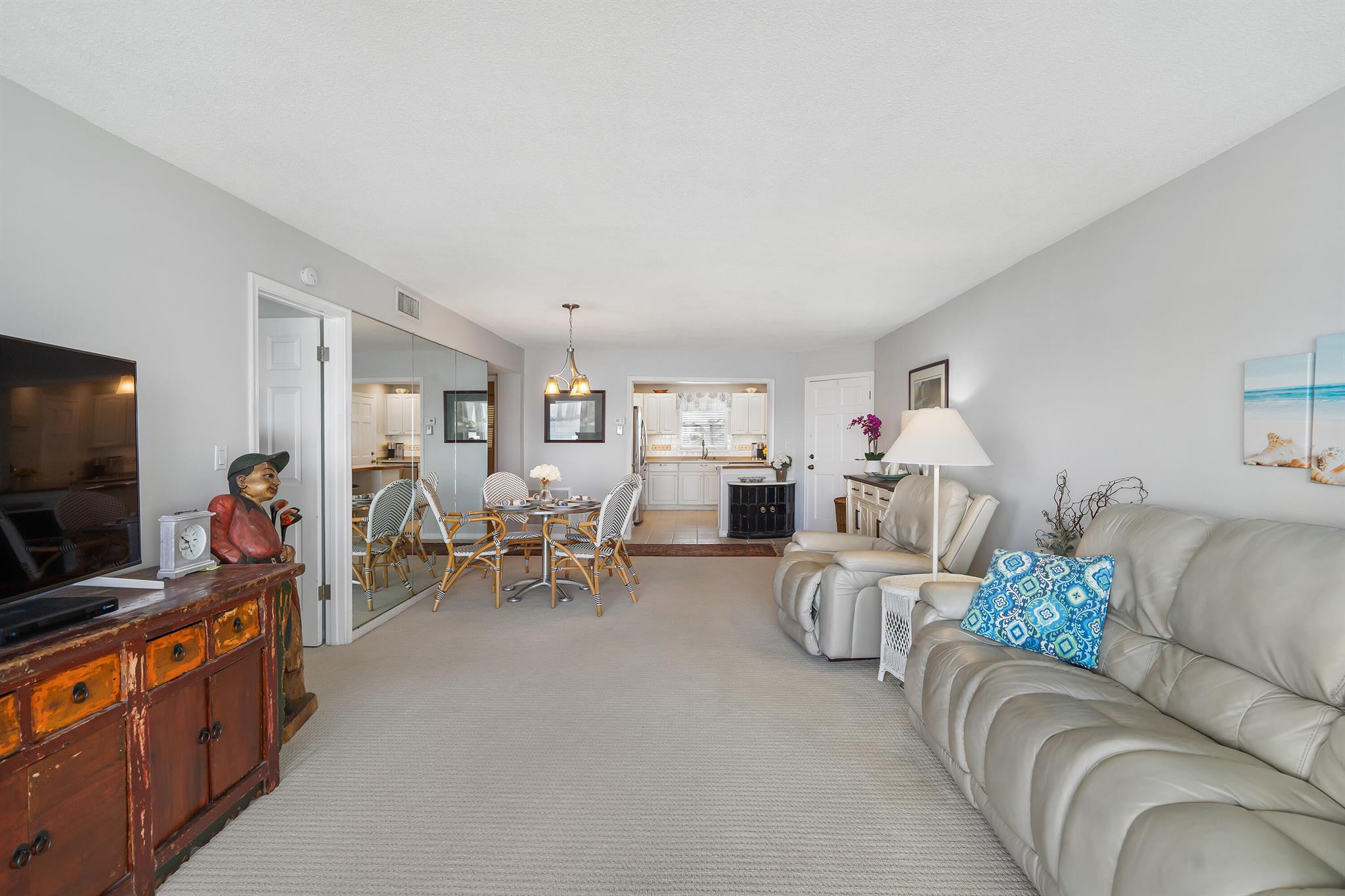 501 Lake Shore Drive 503