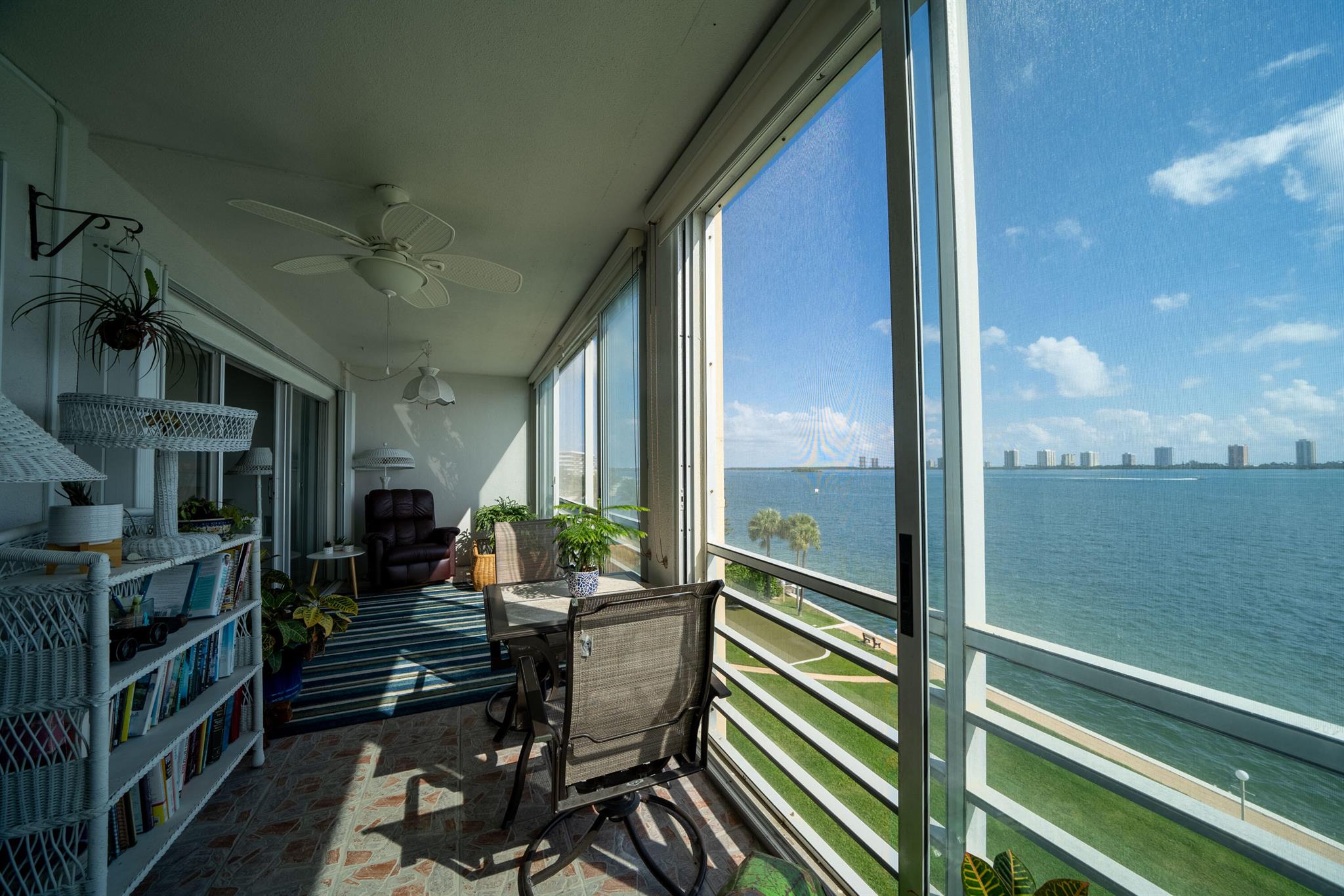 501 Lake Shore Drive 503