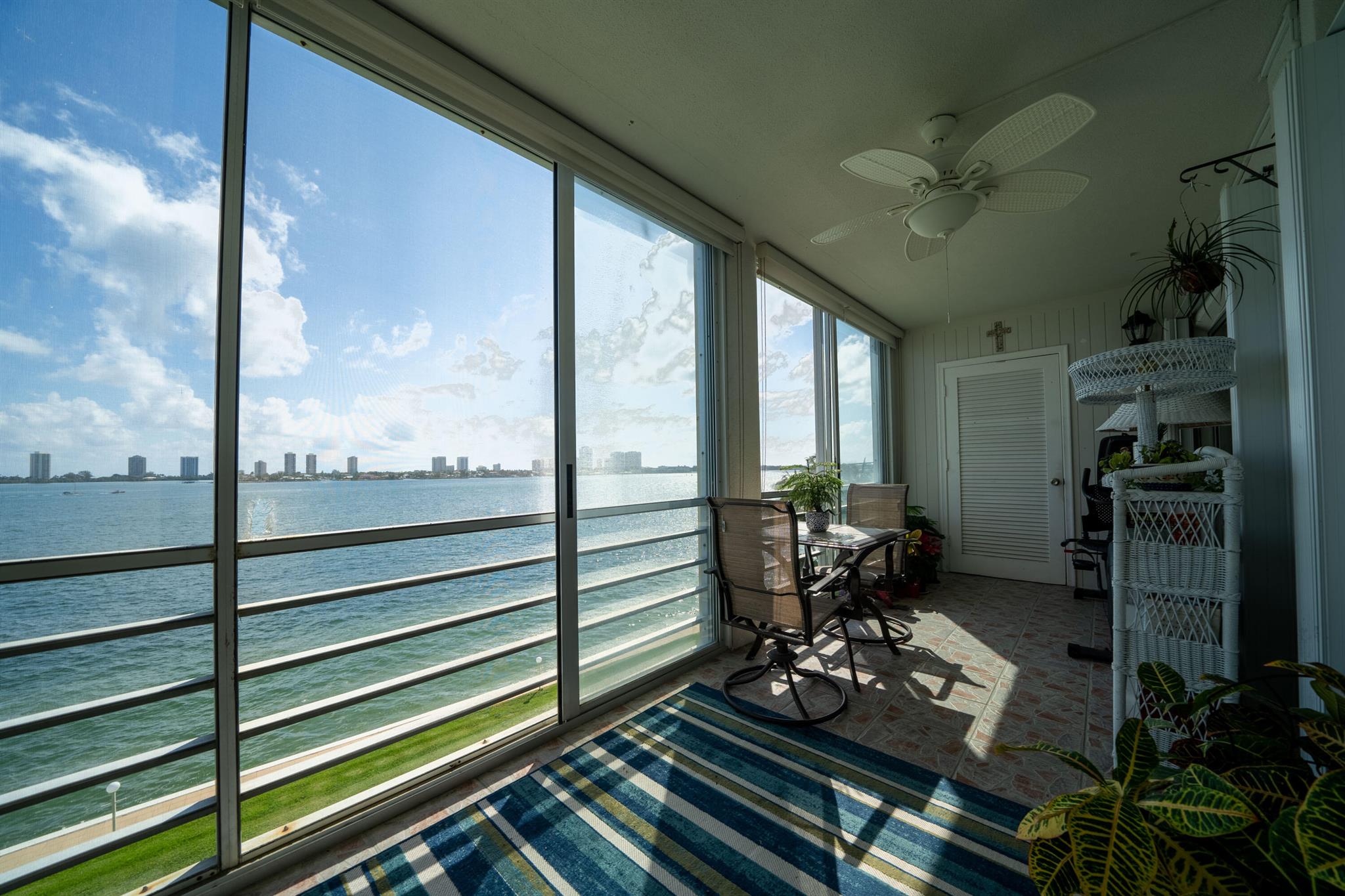 501 Lake Shore Drive 503