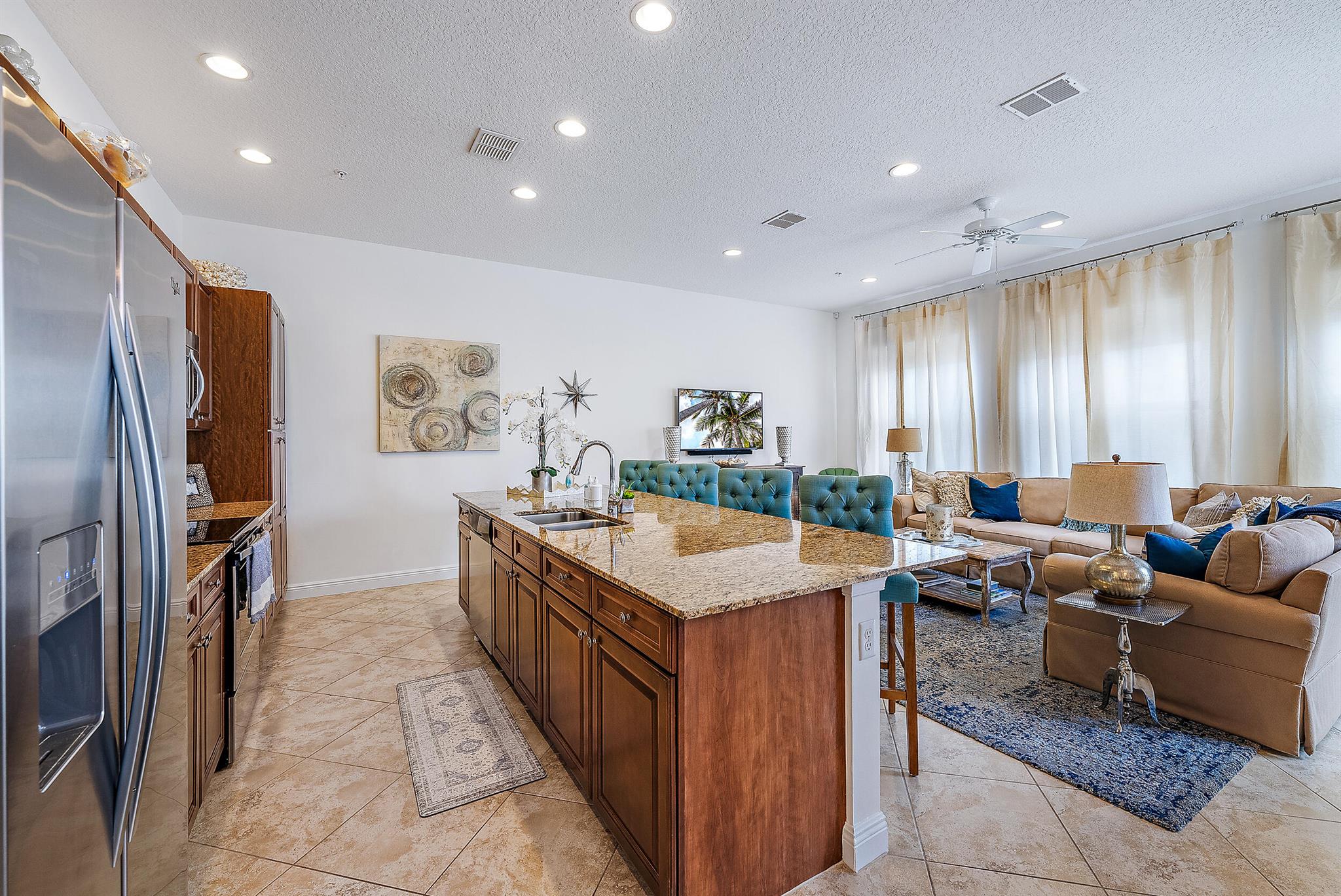 3606 S Dixie Highway 230