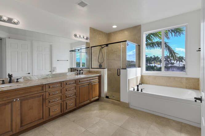 3083 Waterside Circle