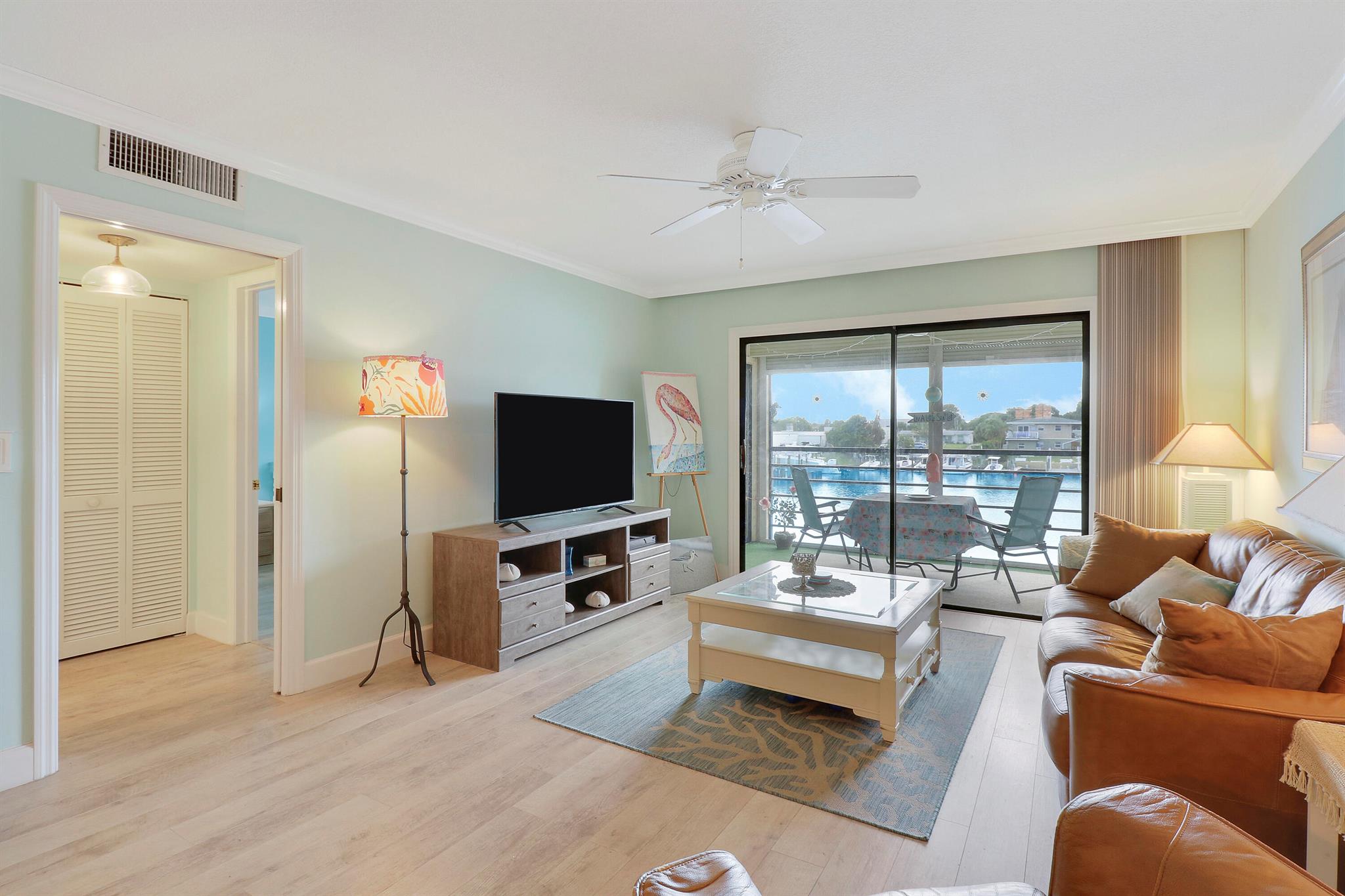 309 Lake Circle 203