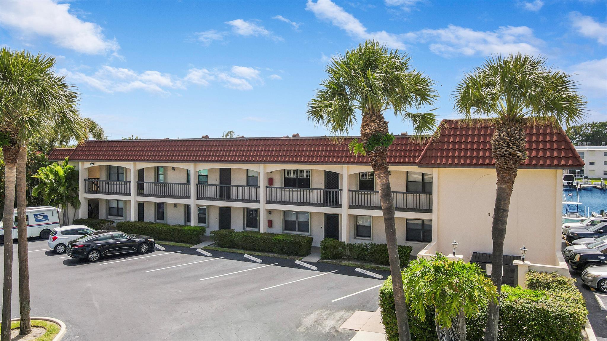 309 Lake Circle 203