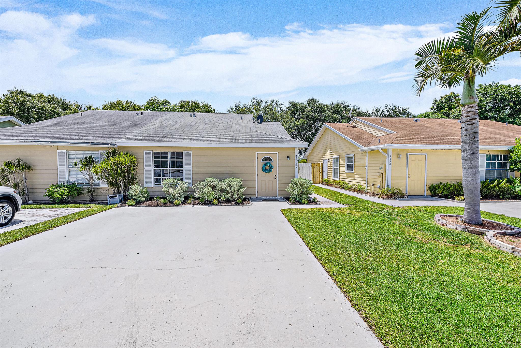 1526 Royal Forest Court