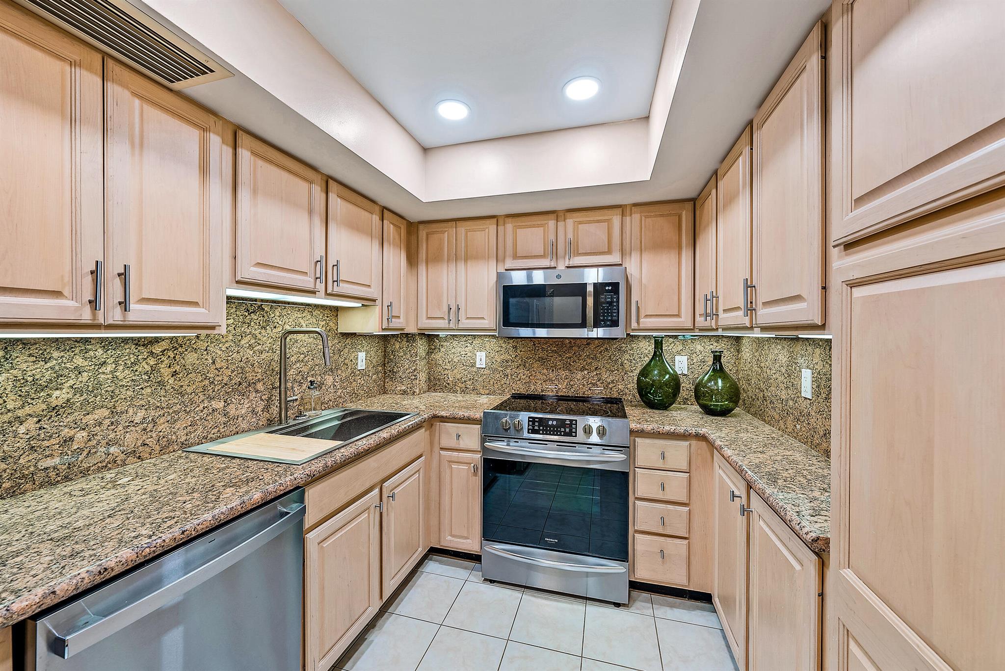 227 Brazilian Avenue 2h