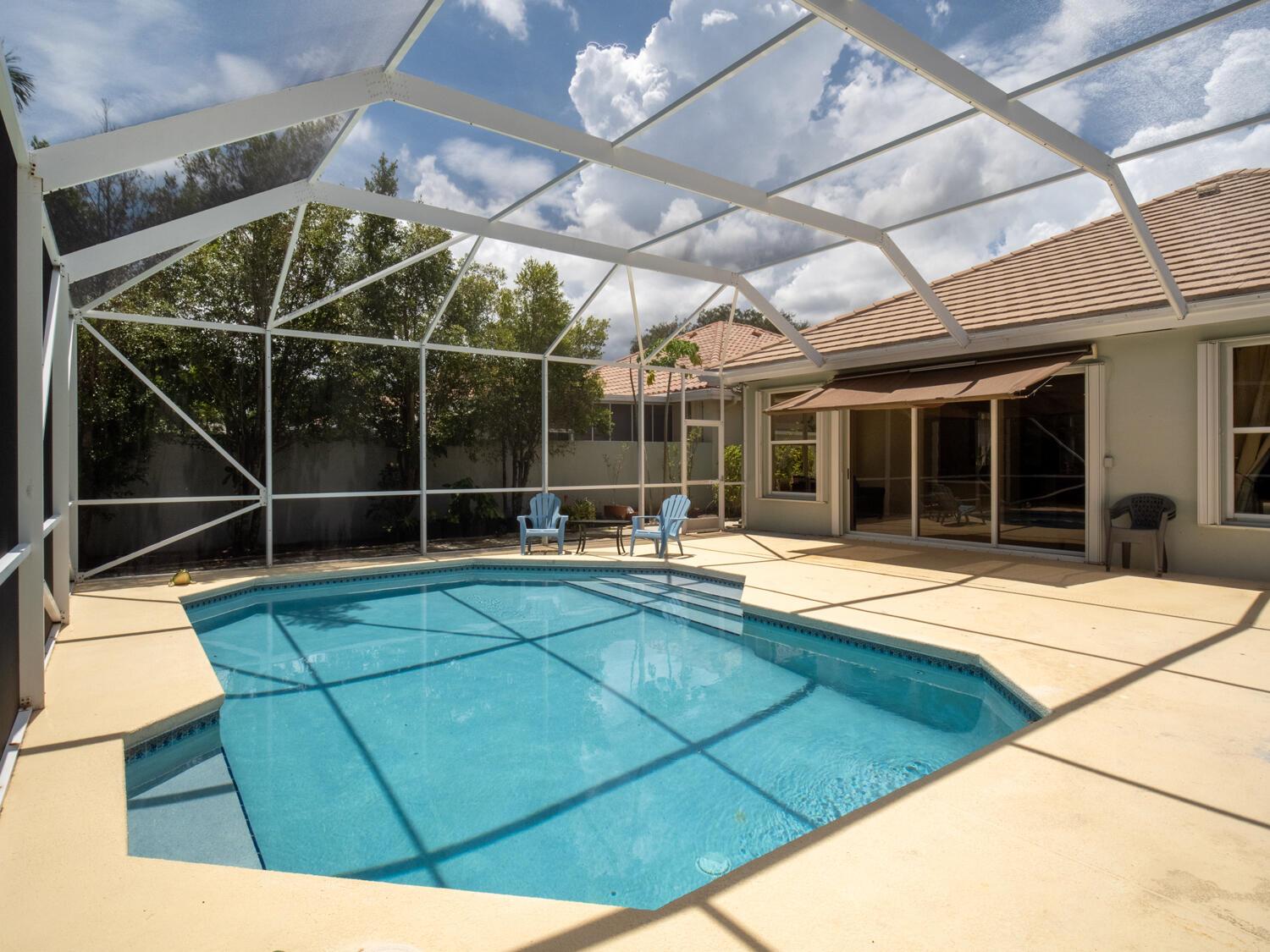 193 Hampton Circle
