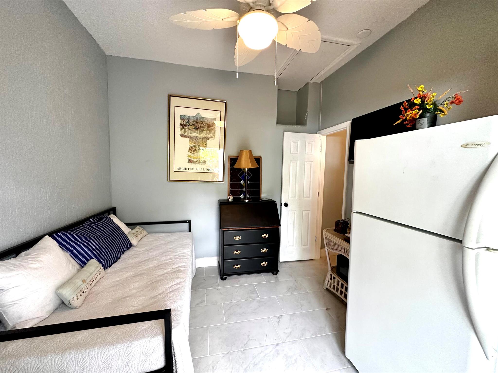 1789 Pierside Circle