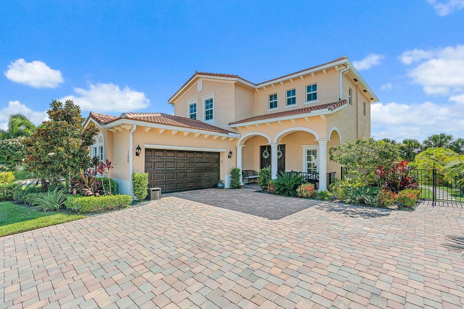 160 Rudder Cay Way