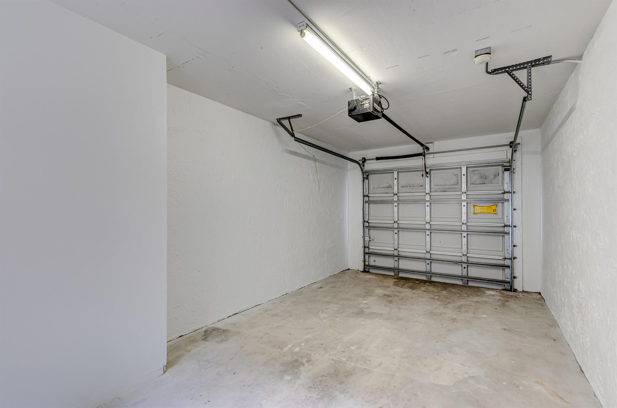 1140 Lake Shore Drive 105