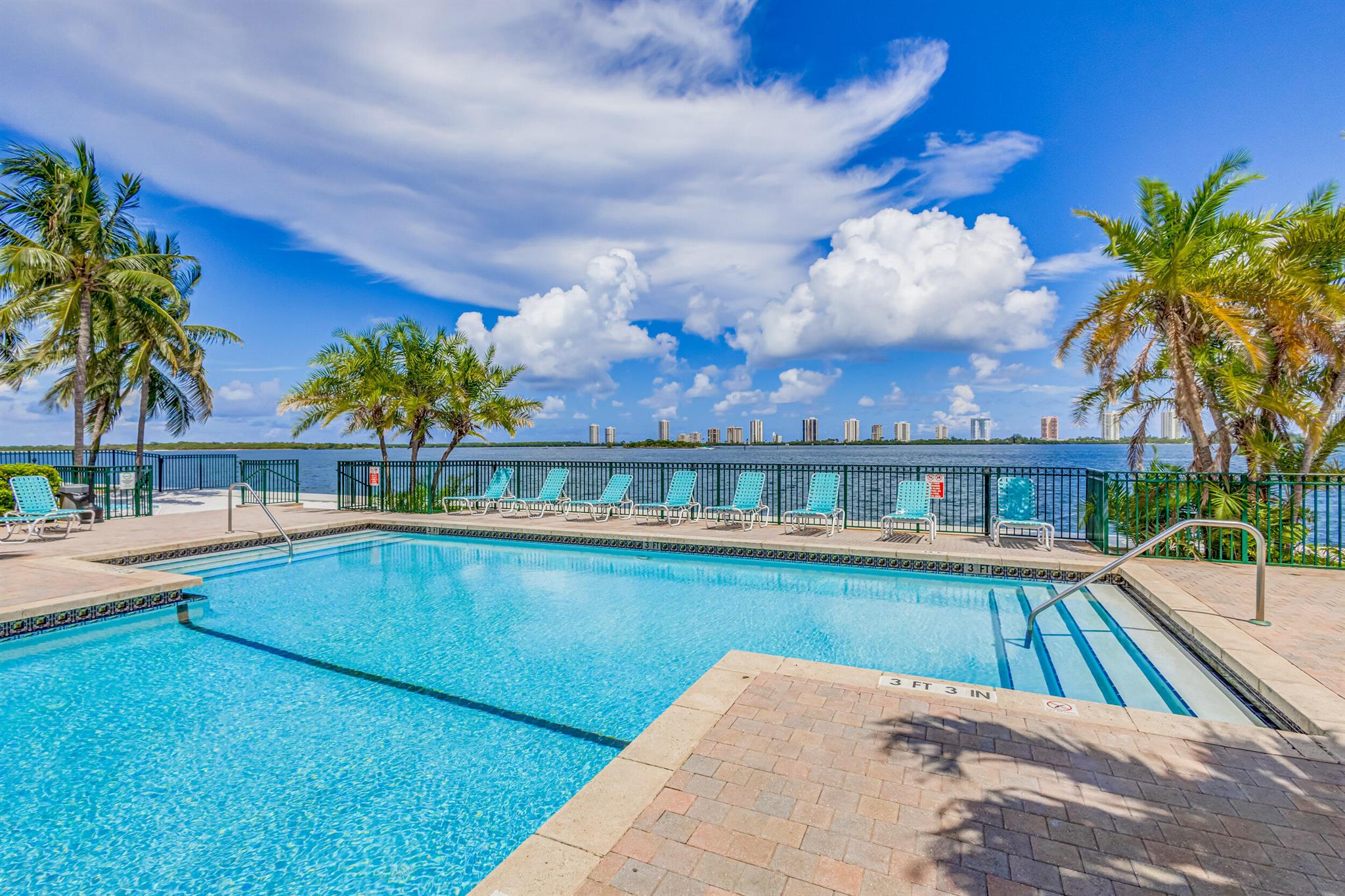 1140 Lake Shore Drive 105