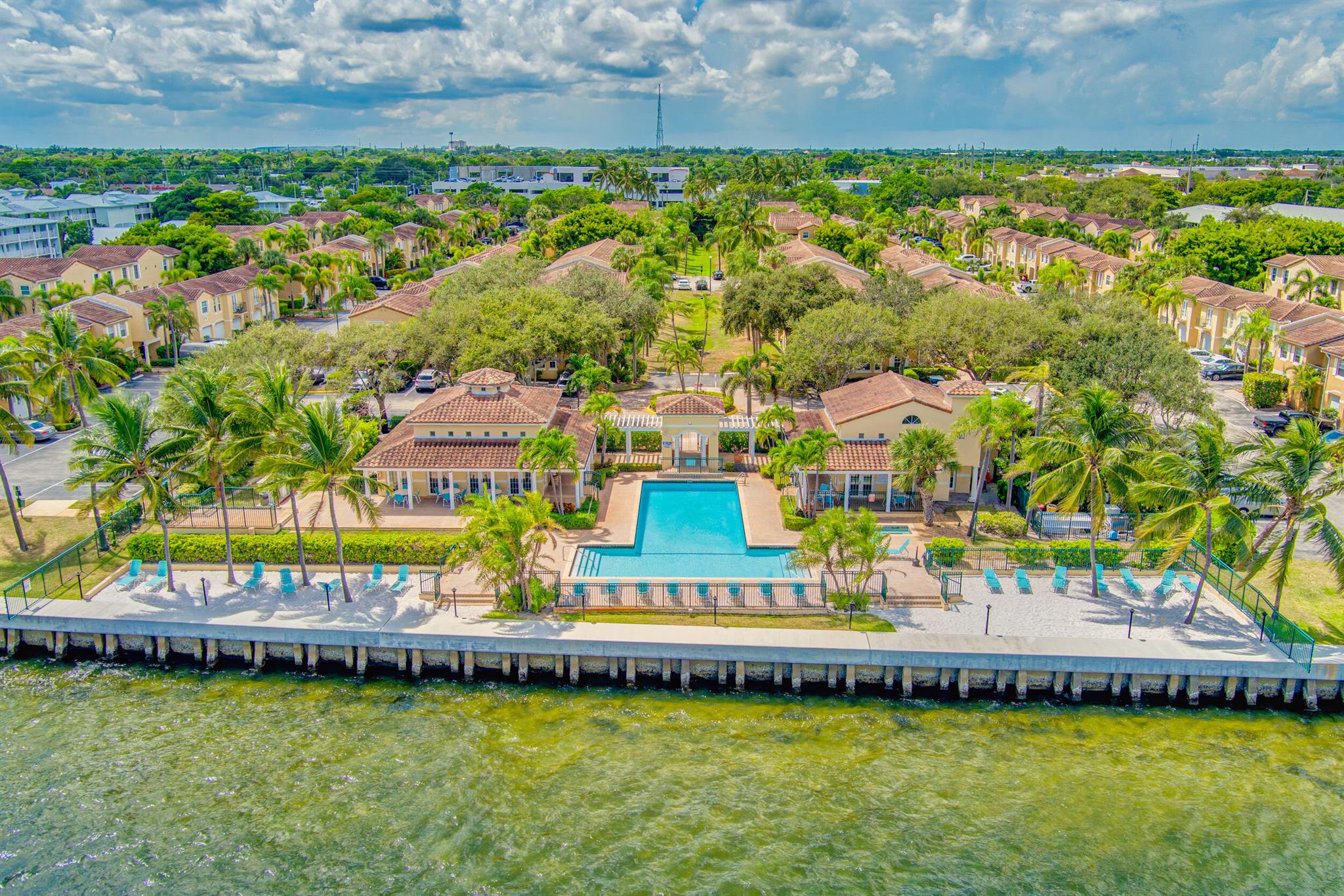 1140 Lake Shore Drive 105