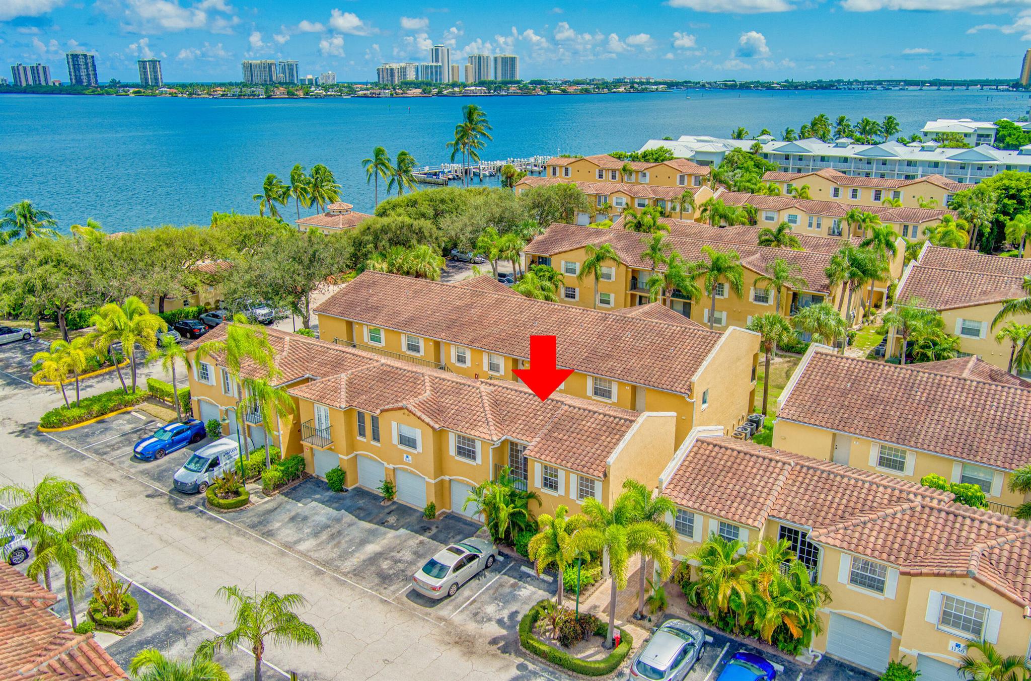 1140 Lake Shore Drive 105