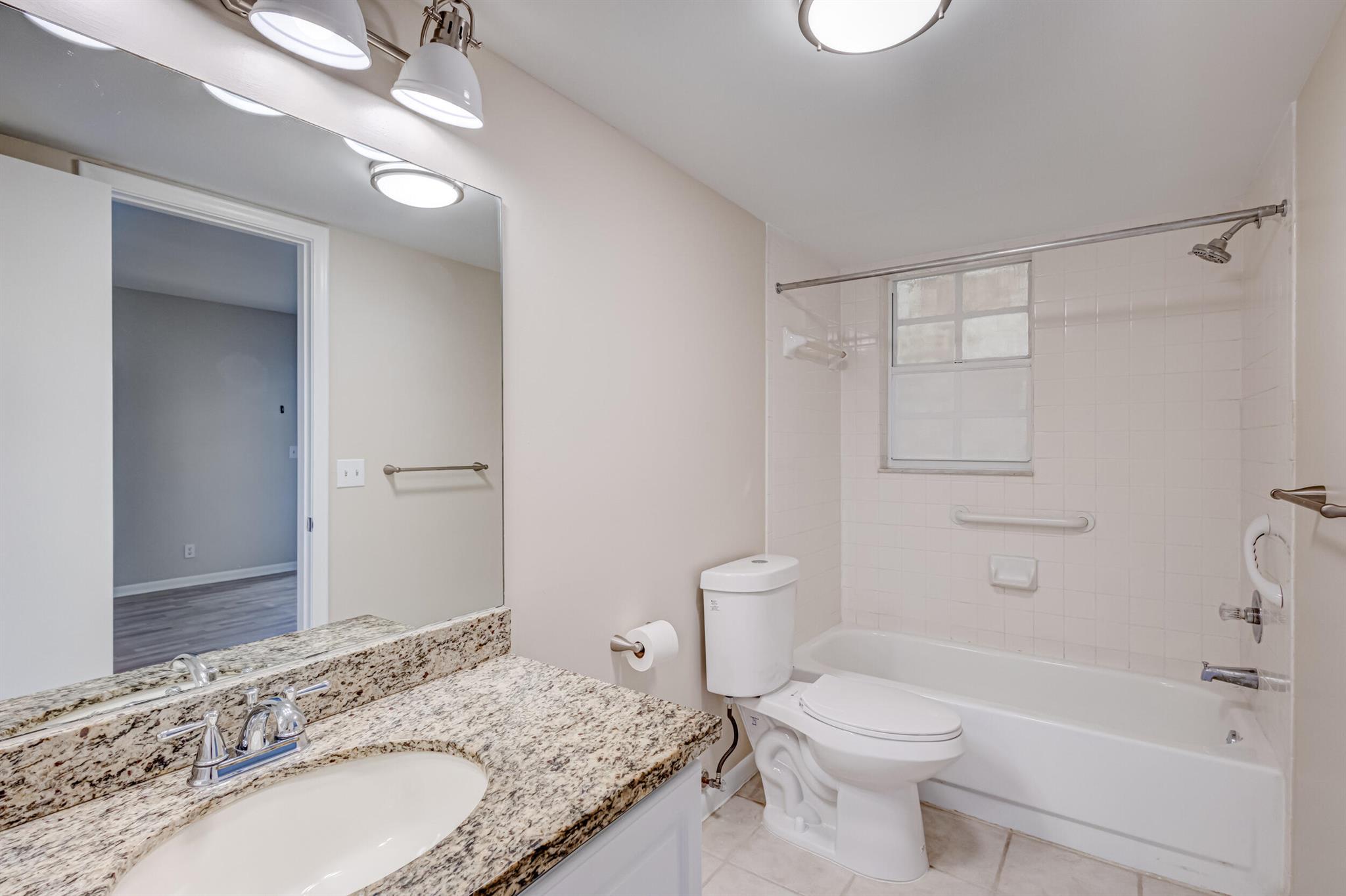 1140 Lake Shore Drive 105