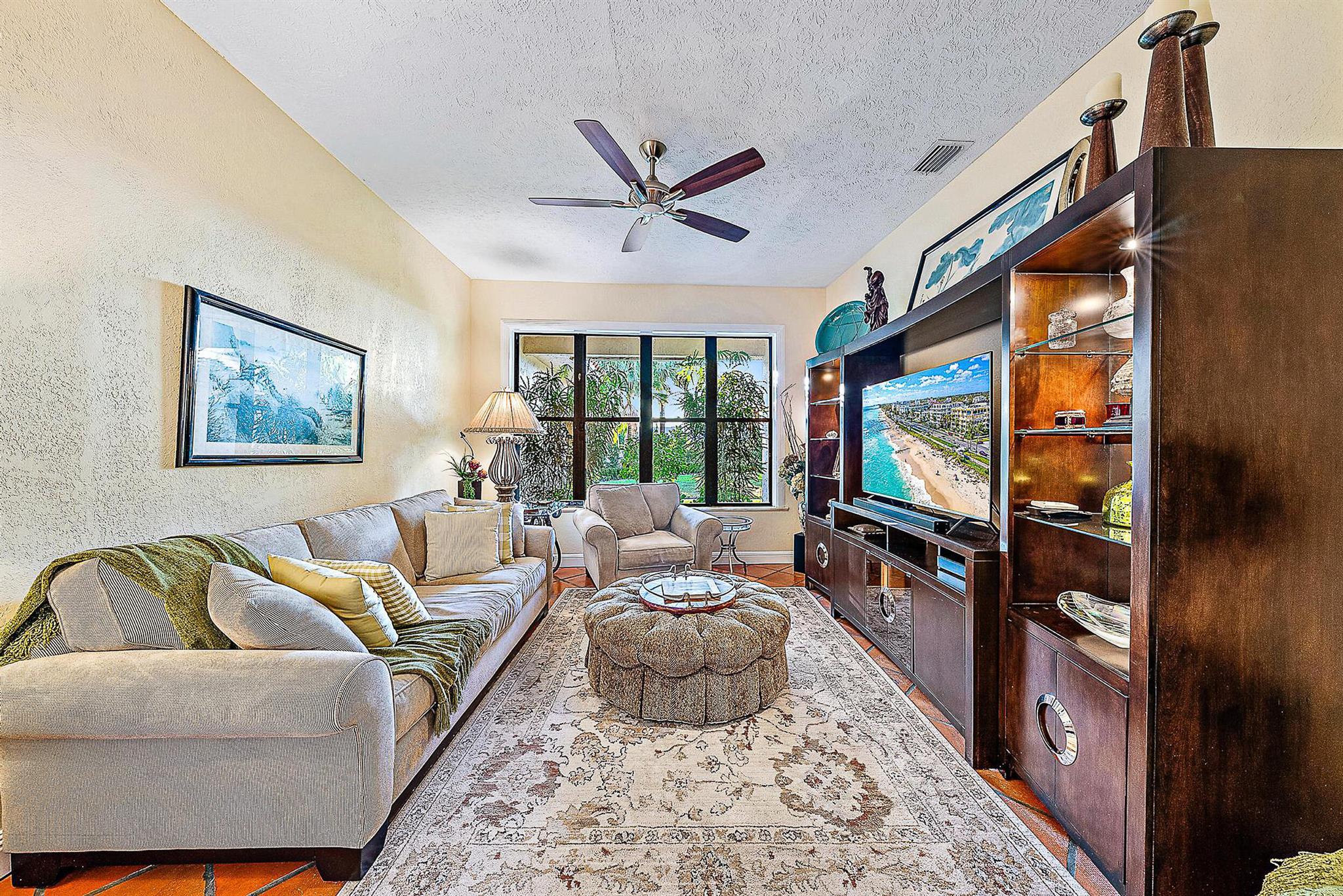 511 SW Bay Pointe Circle