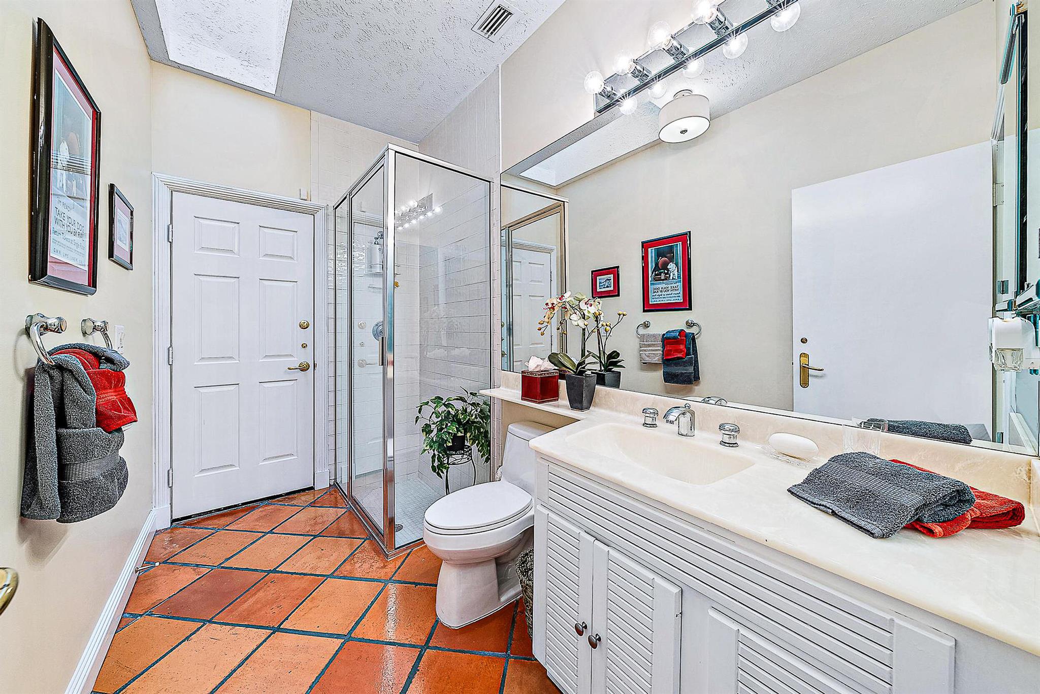 511 SW Bay Pointe Circle