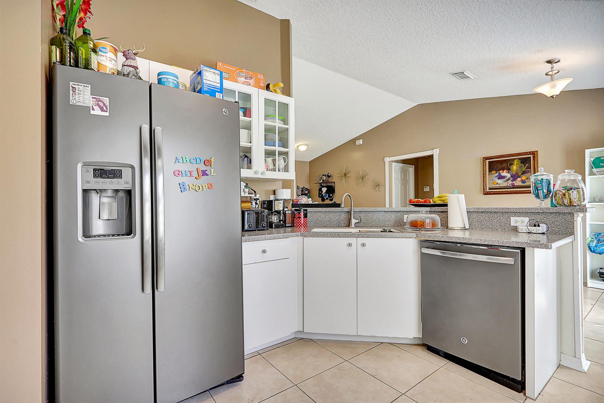 2326 SW Woodridge Street