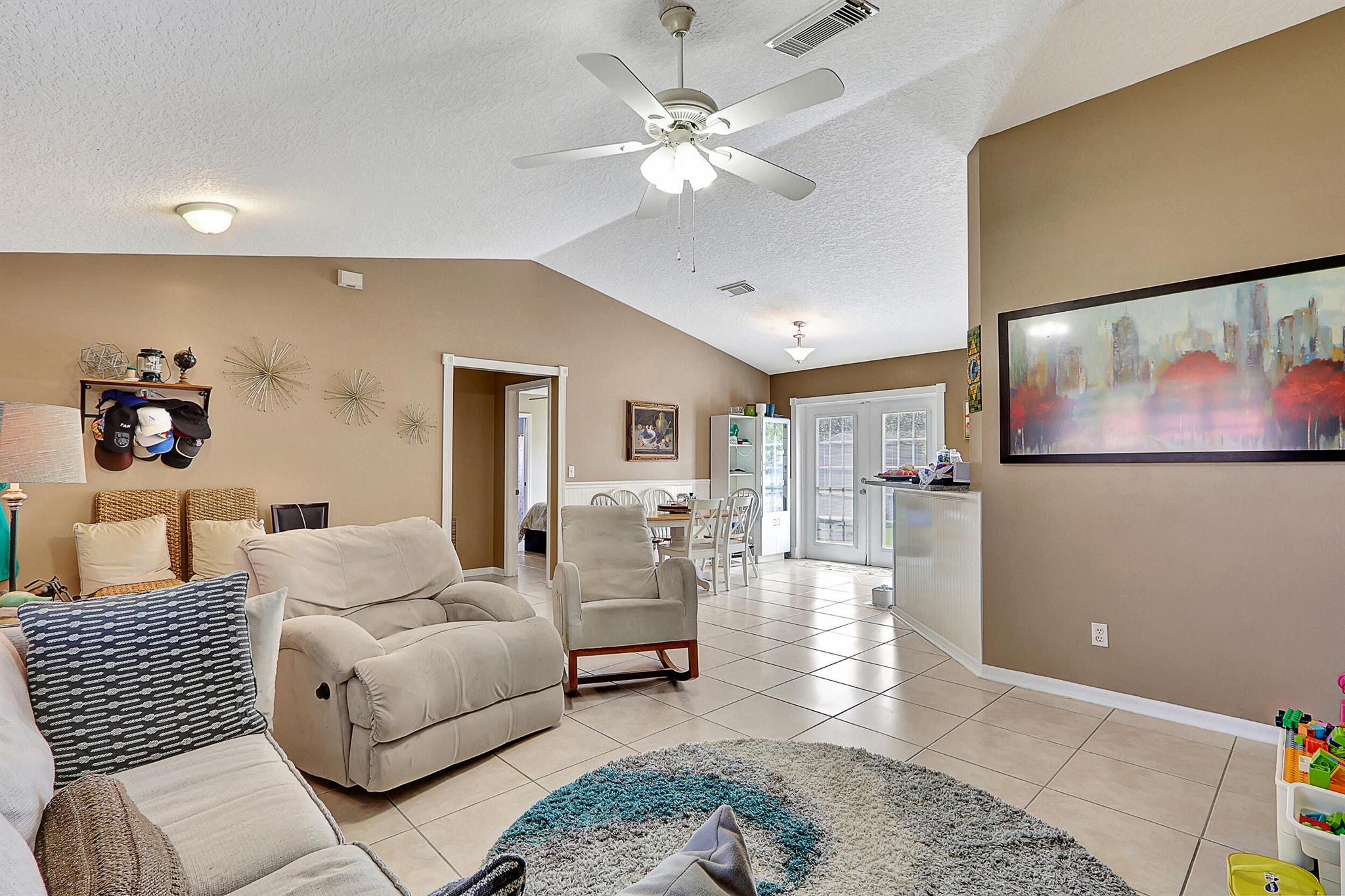 2326 SW Woodridge Street