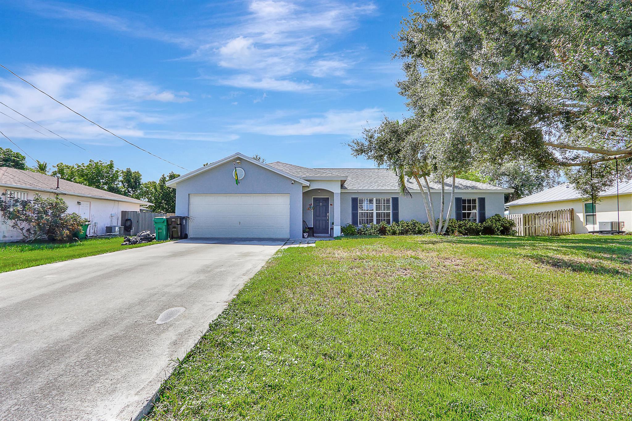 2326 SW Woodridge Street