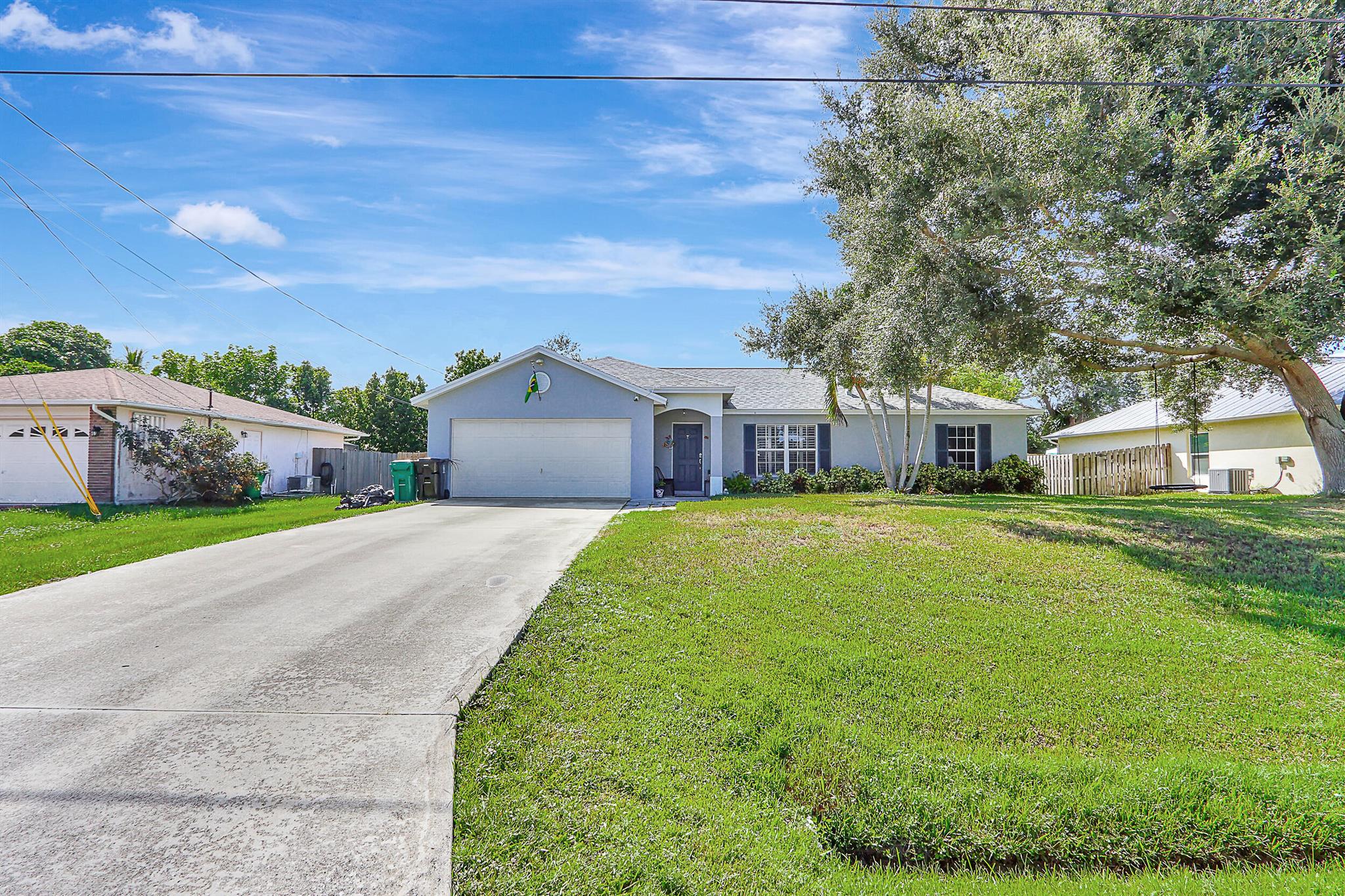 2326 SW Woodridge Street