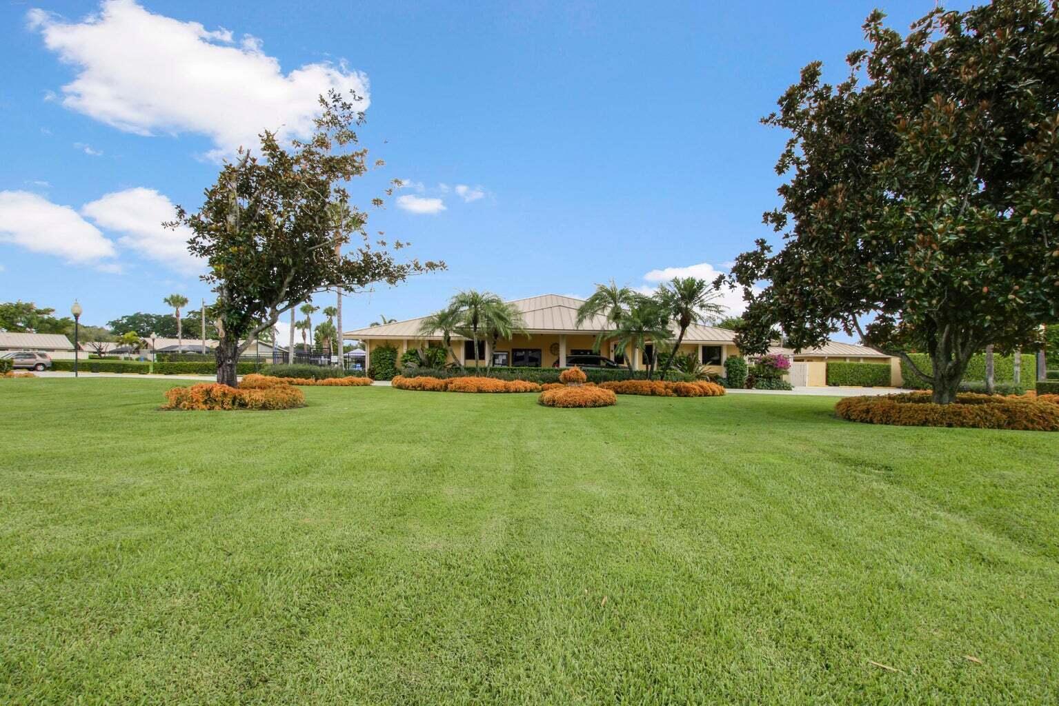 5592 Golden Eagle Circle