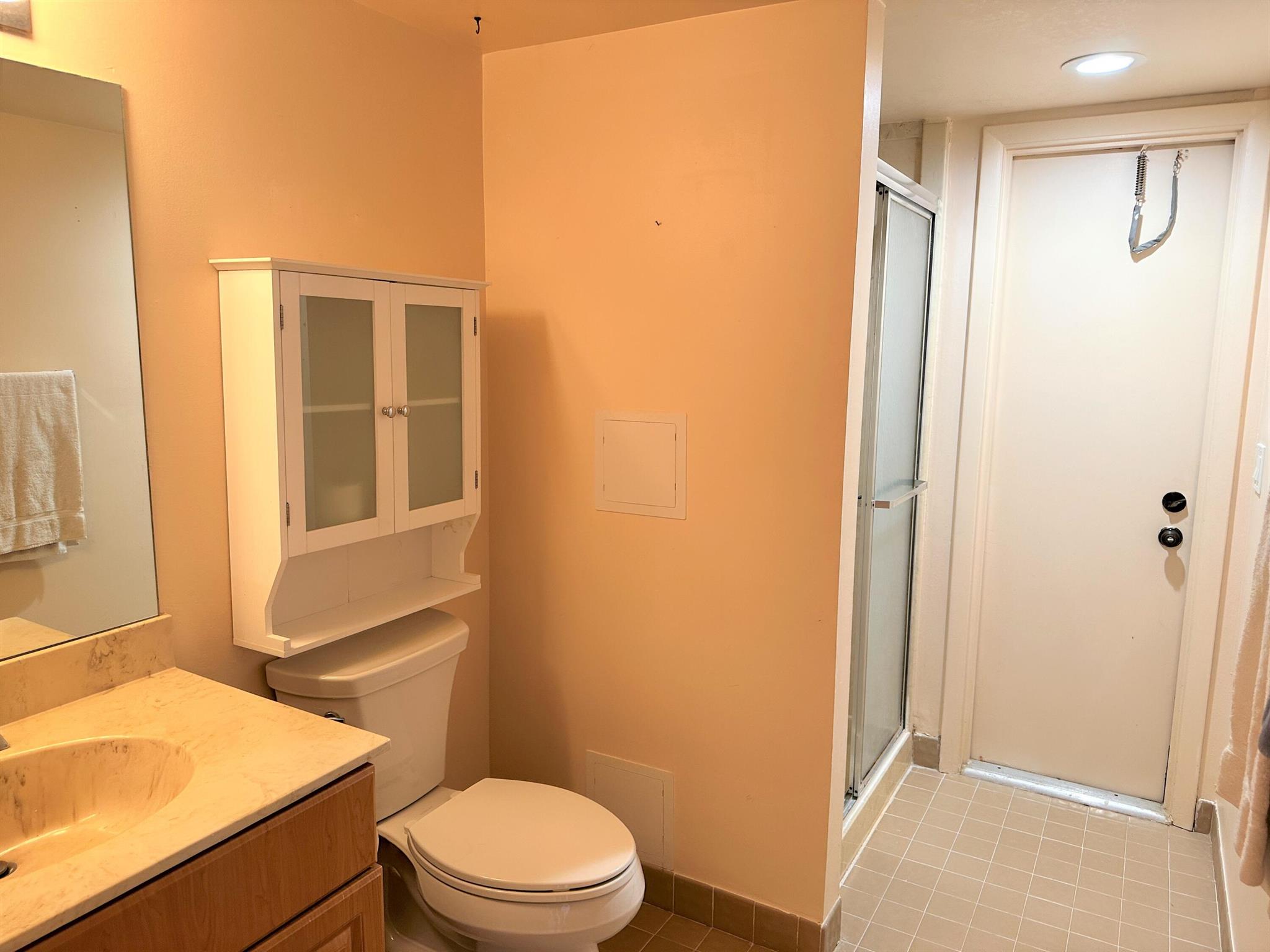 5592 Golden Eagle Circle