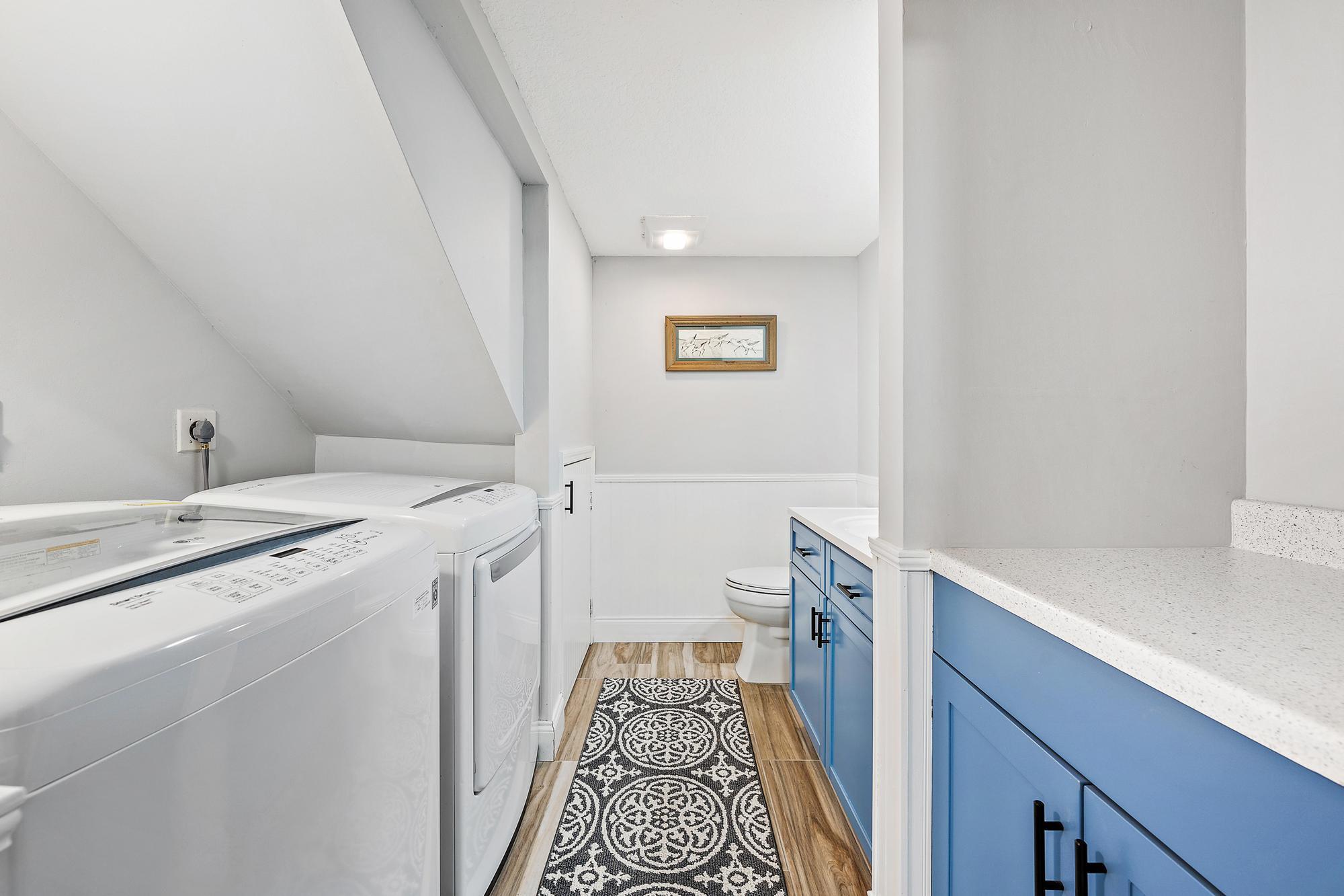 825 Center Street 1b