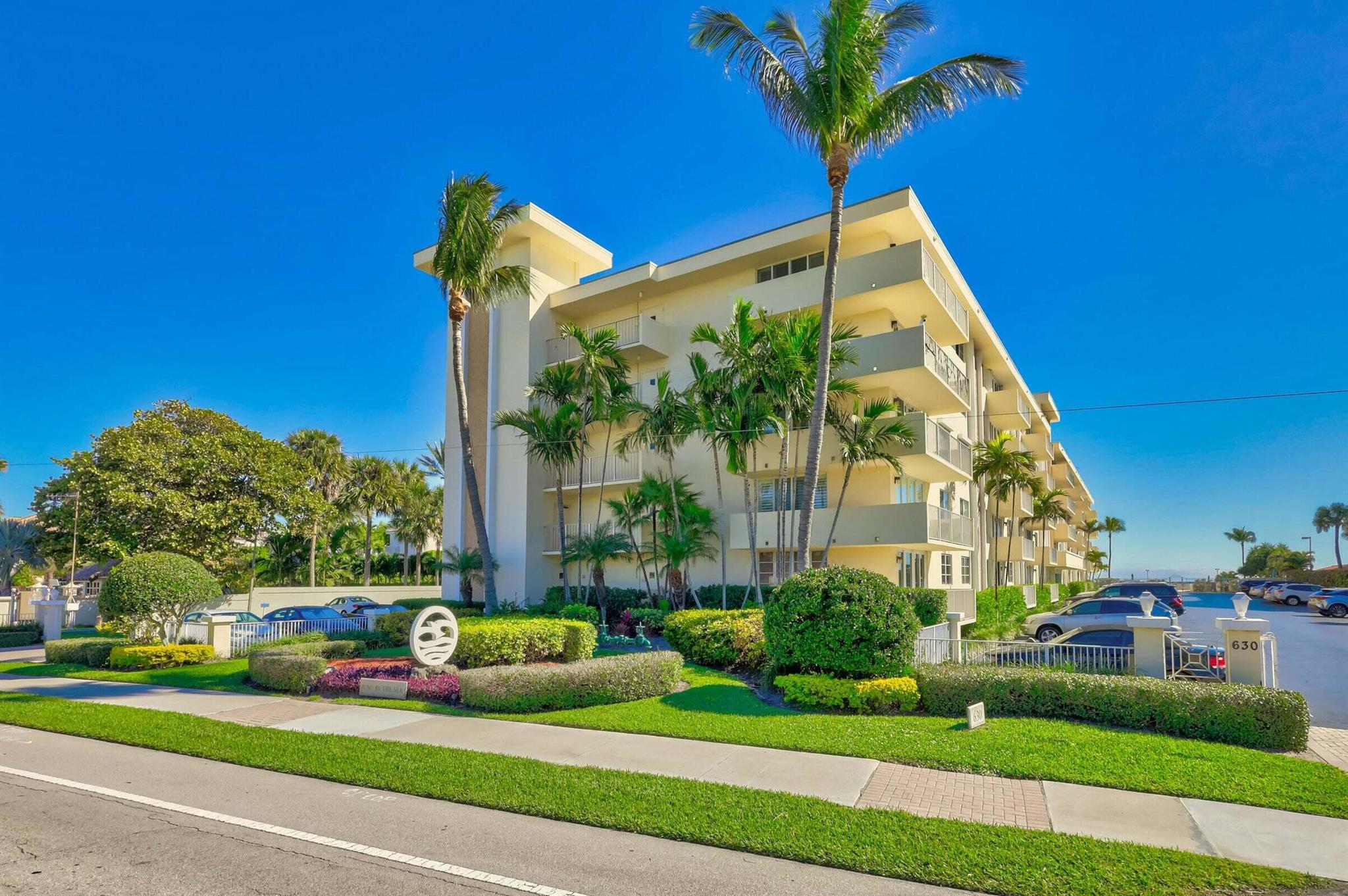 630 Ocean Drive 102