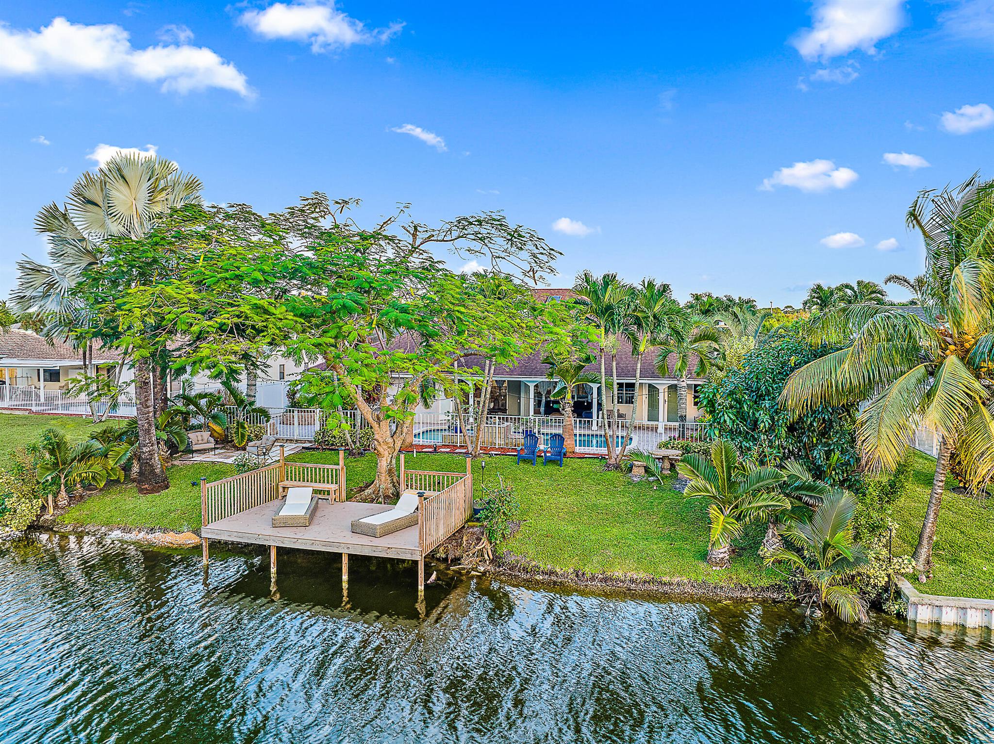 122 Van Gogh Way