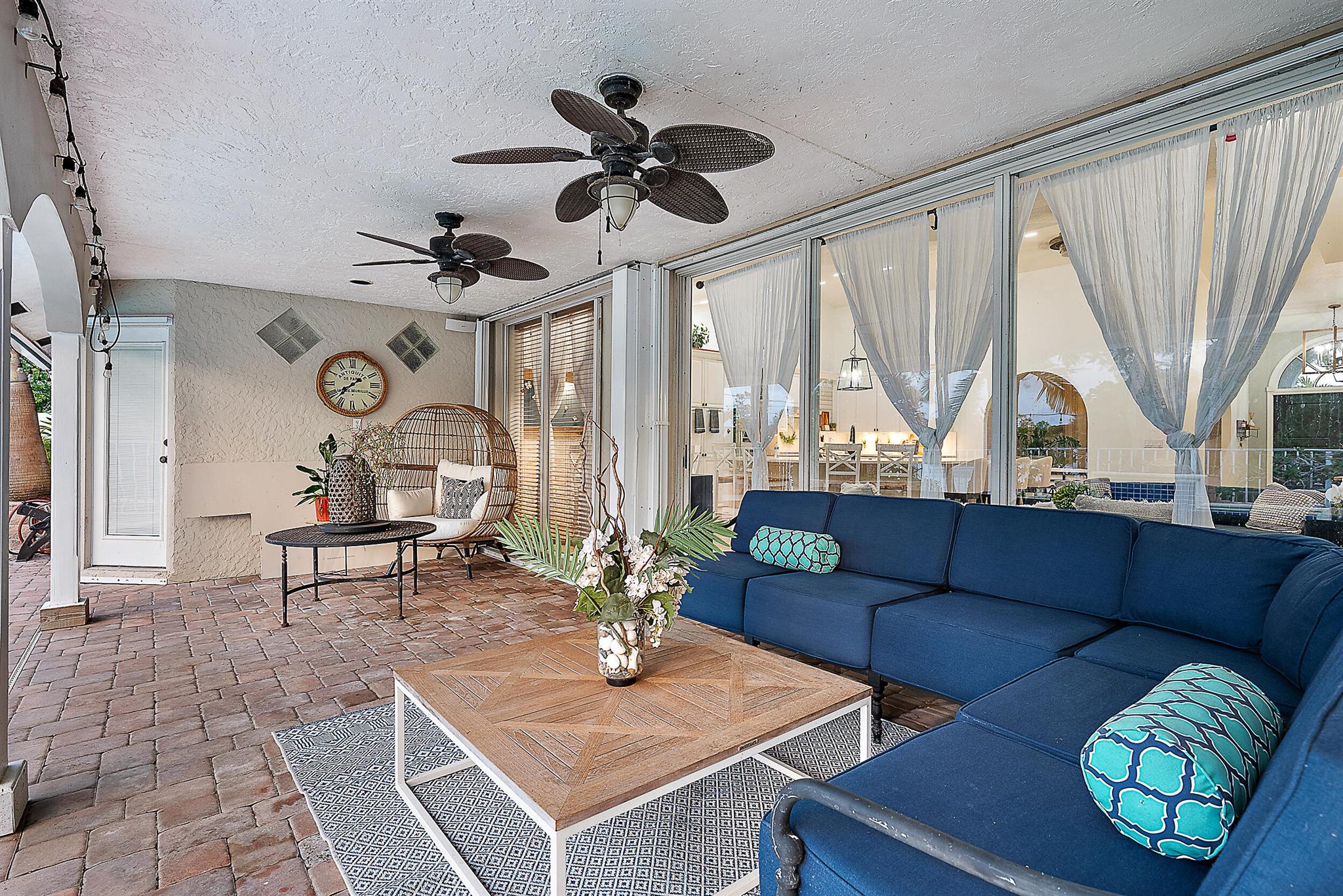 122 Van Gogh Way