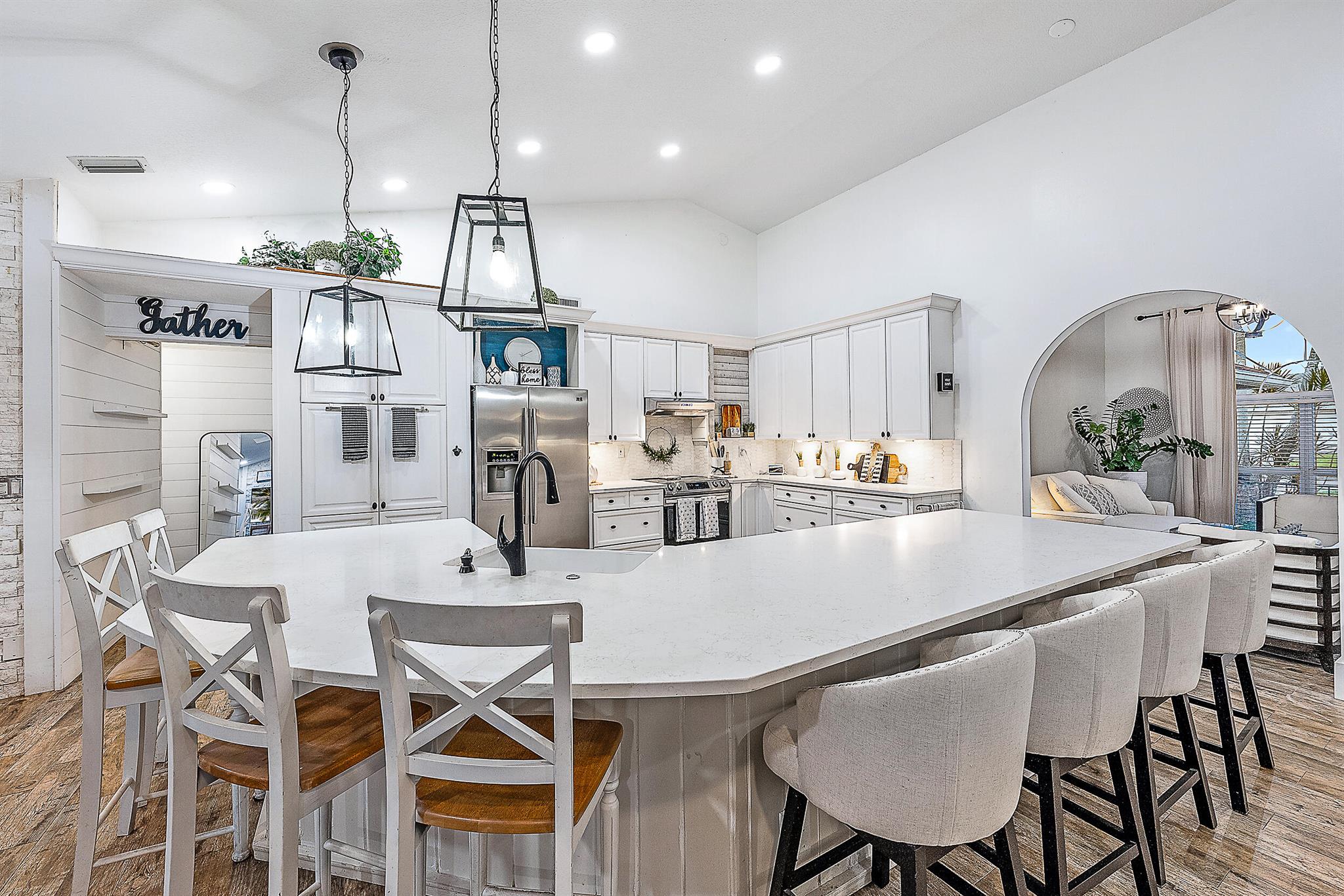 122 Van Gogh Way