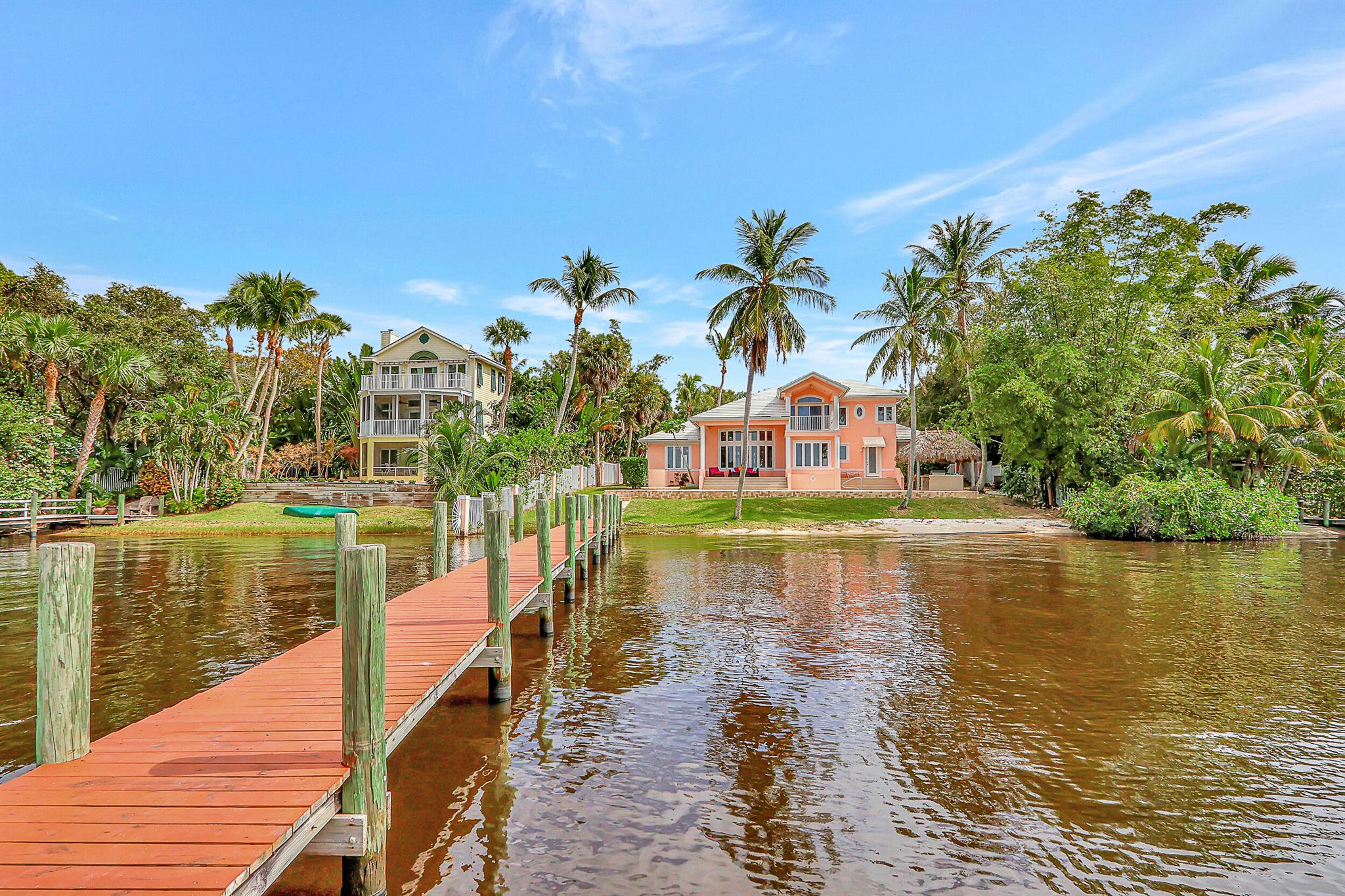 900 SW Saint Lucie Crescent