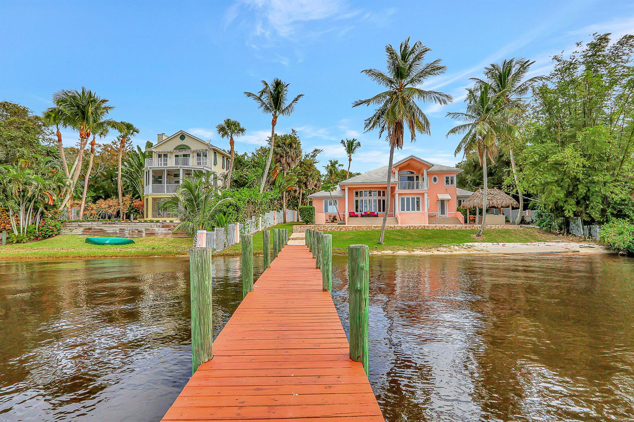 900 SW Saint Lucie Crescent
