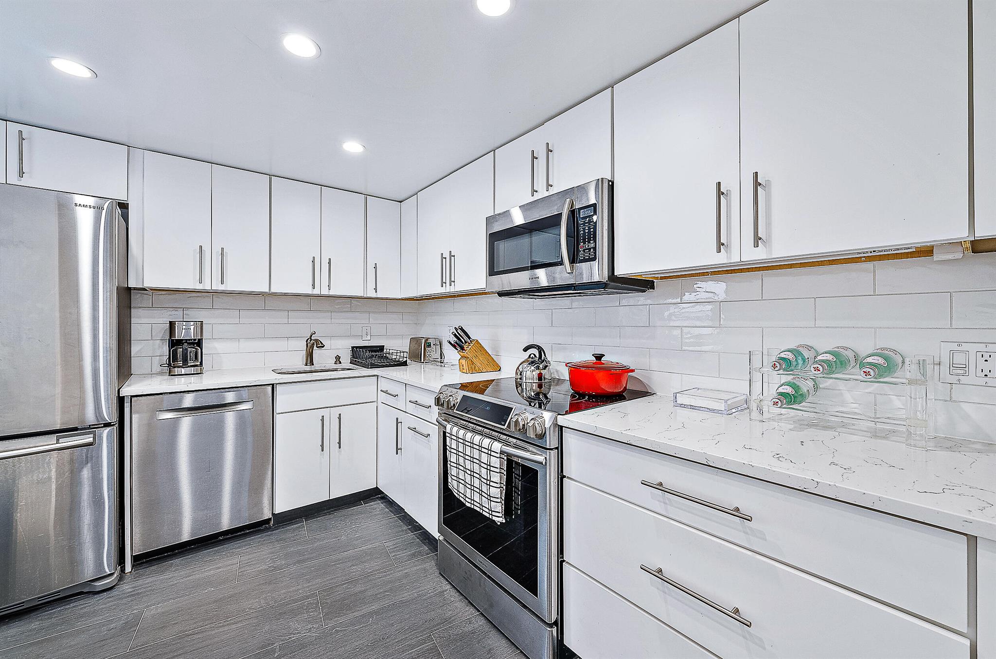 2760 S Ocean Boulevard 310
