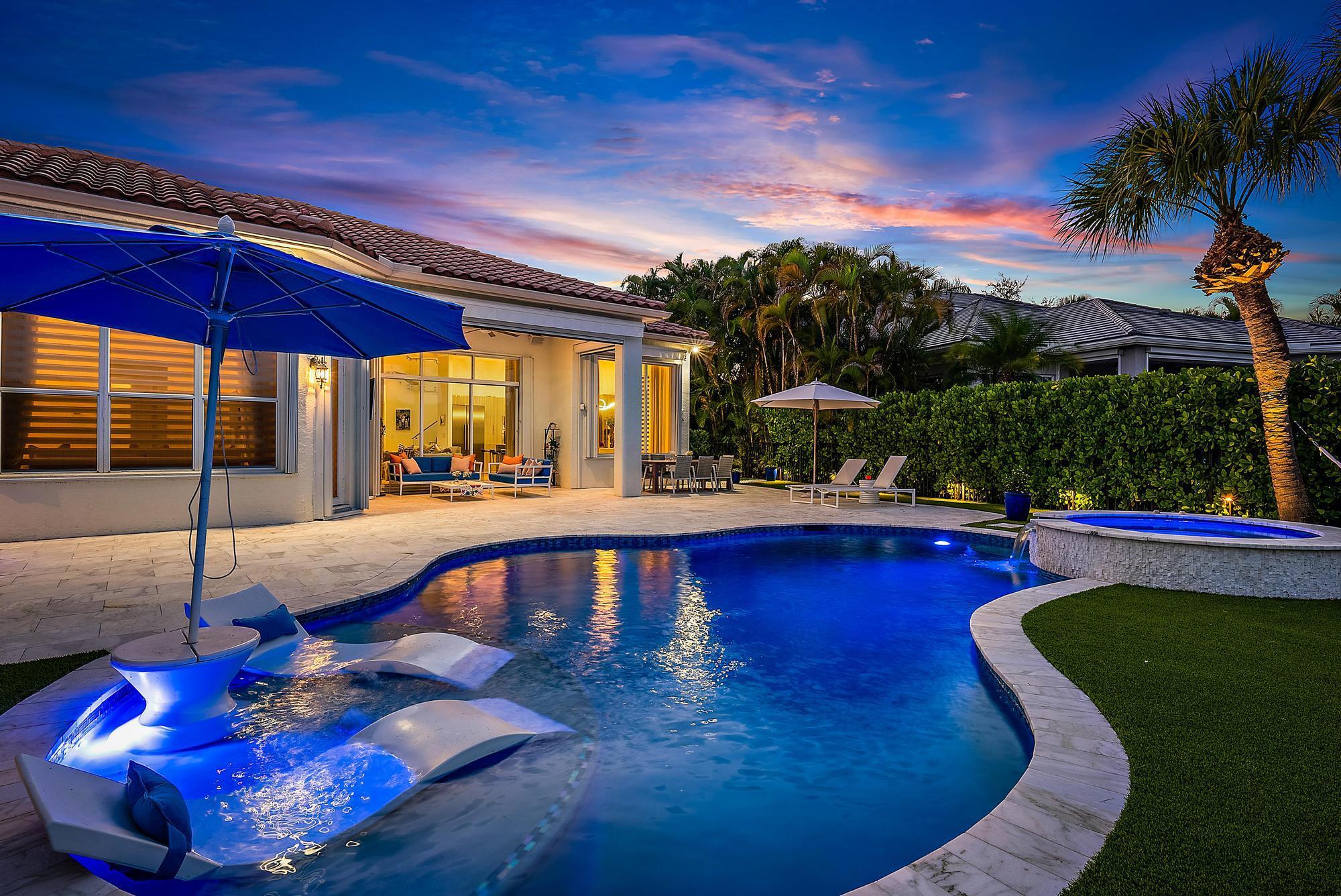 114 Siesta Way