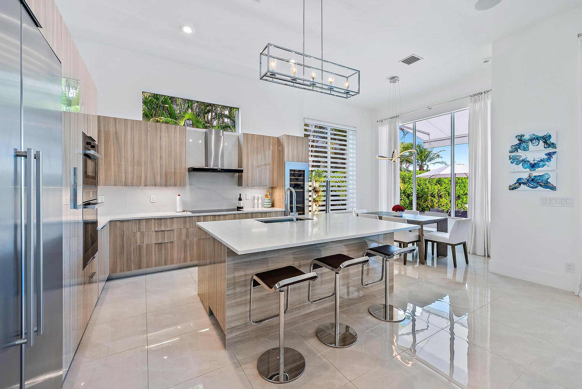 114 Siesta Way