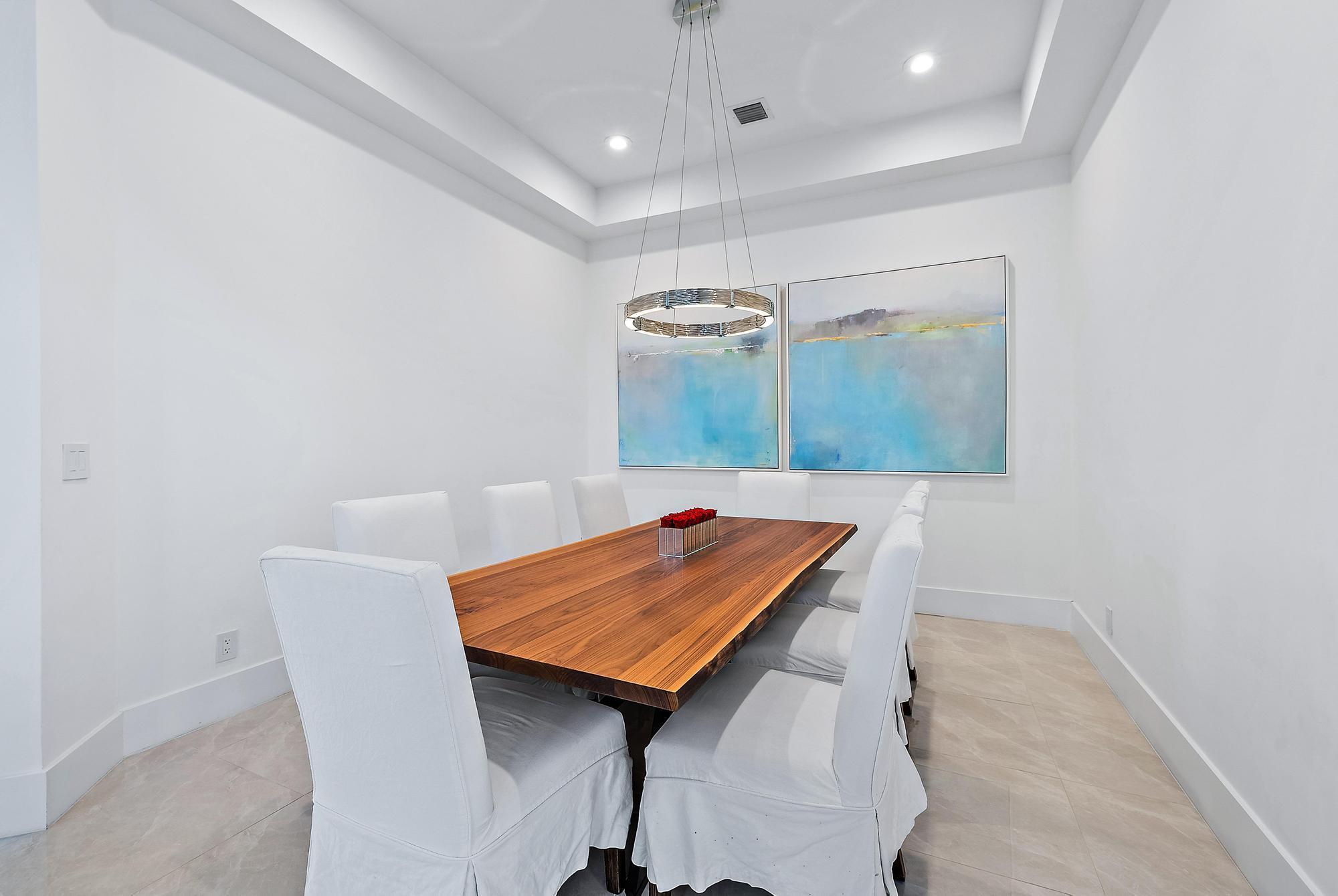 114 Siesta Way
