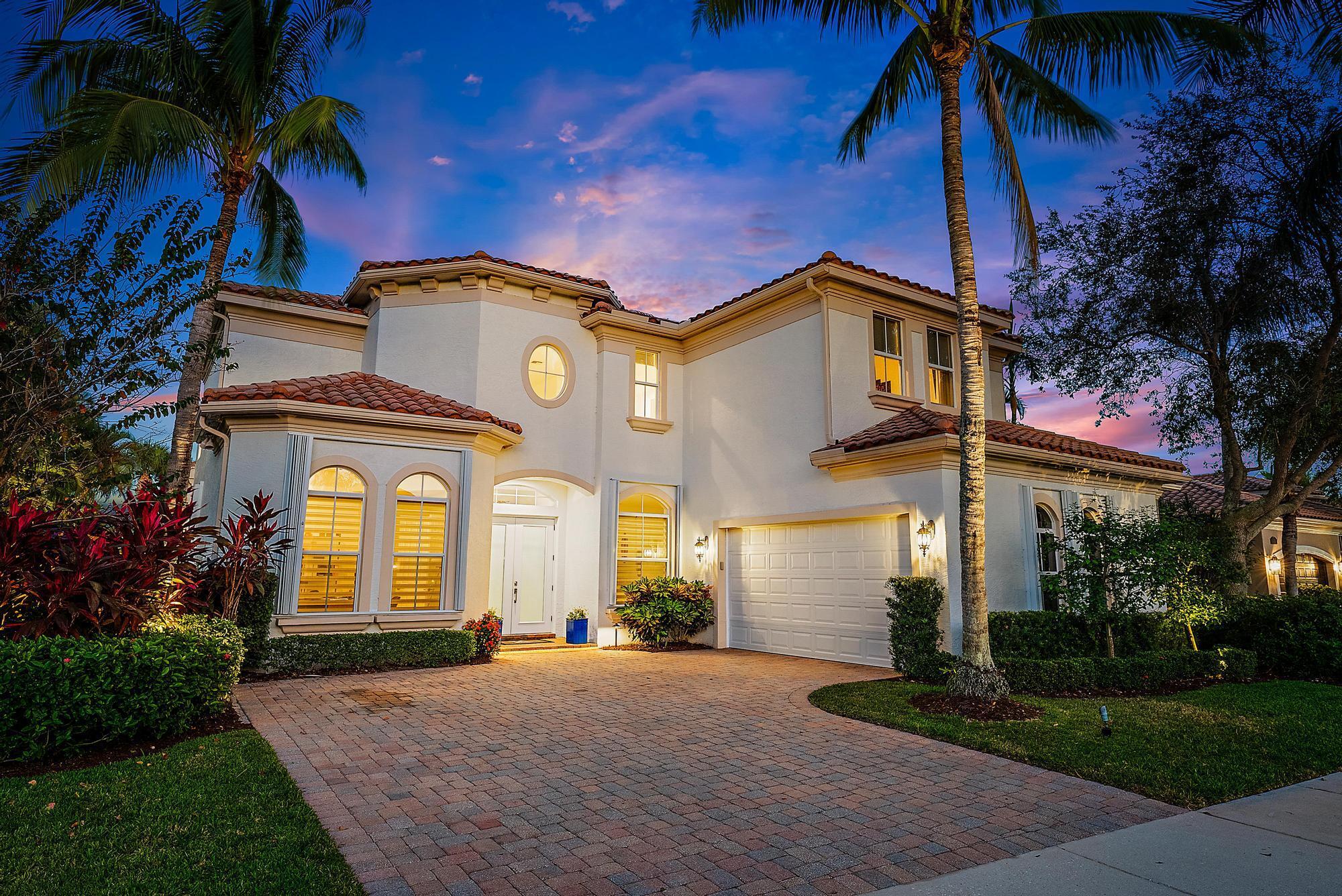 114 Siesta Way