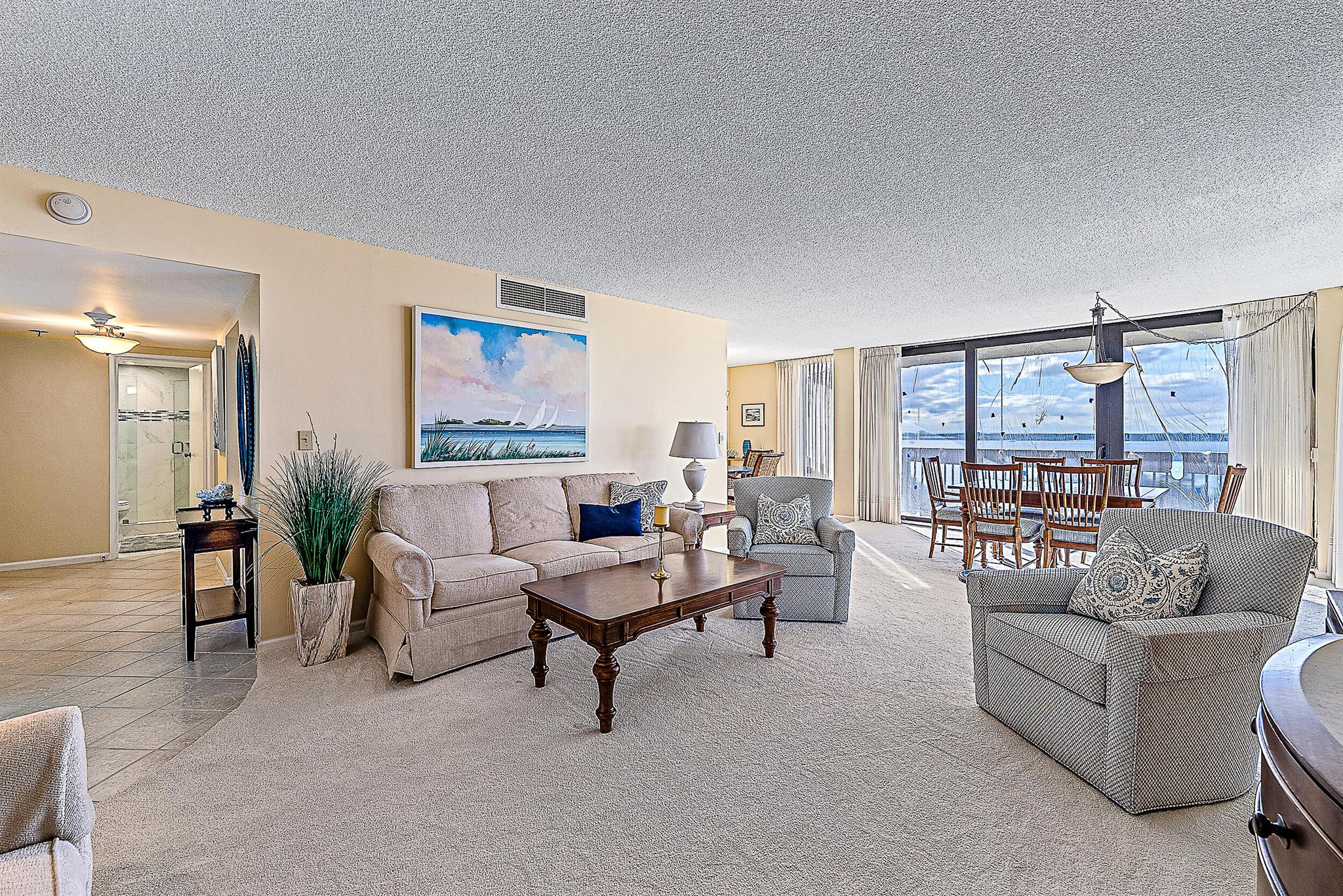 5460 N Ocean Drive 4d