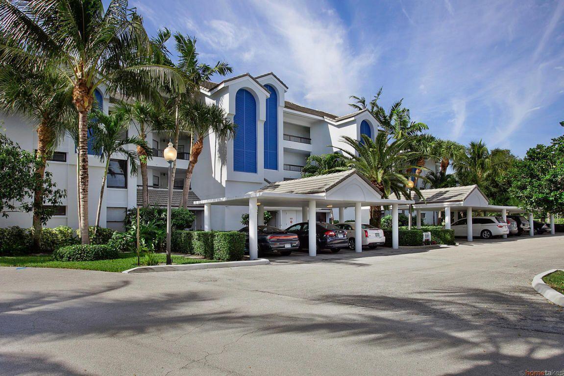 123 Bay Colony Drive N