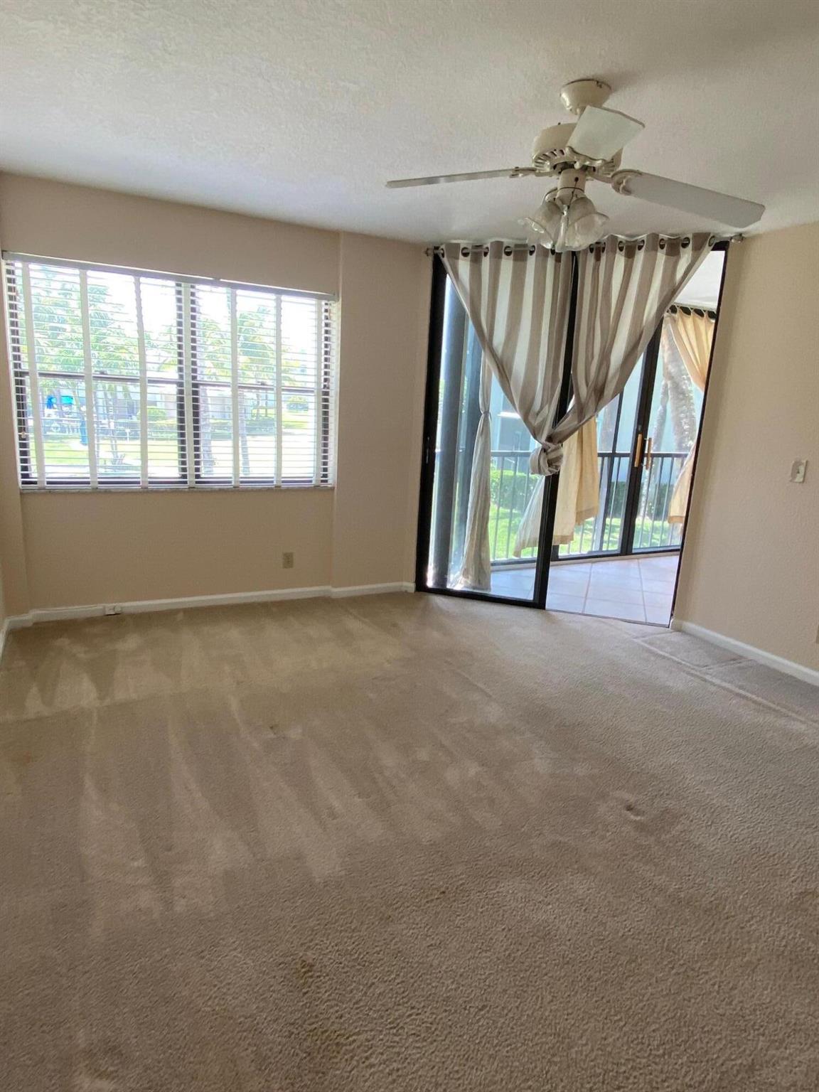 123 Bay Colony Drive N