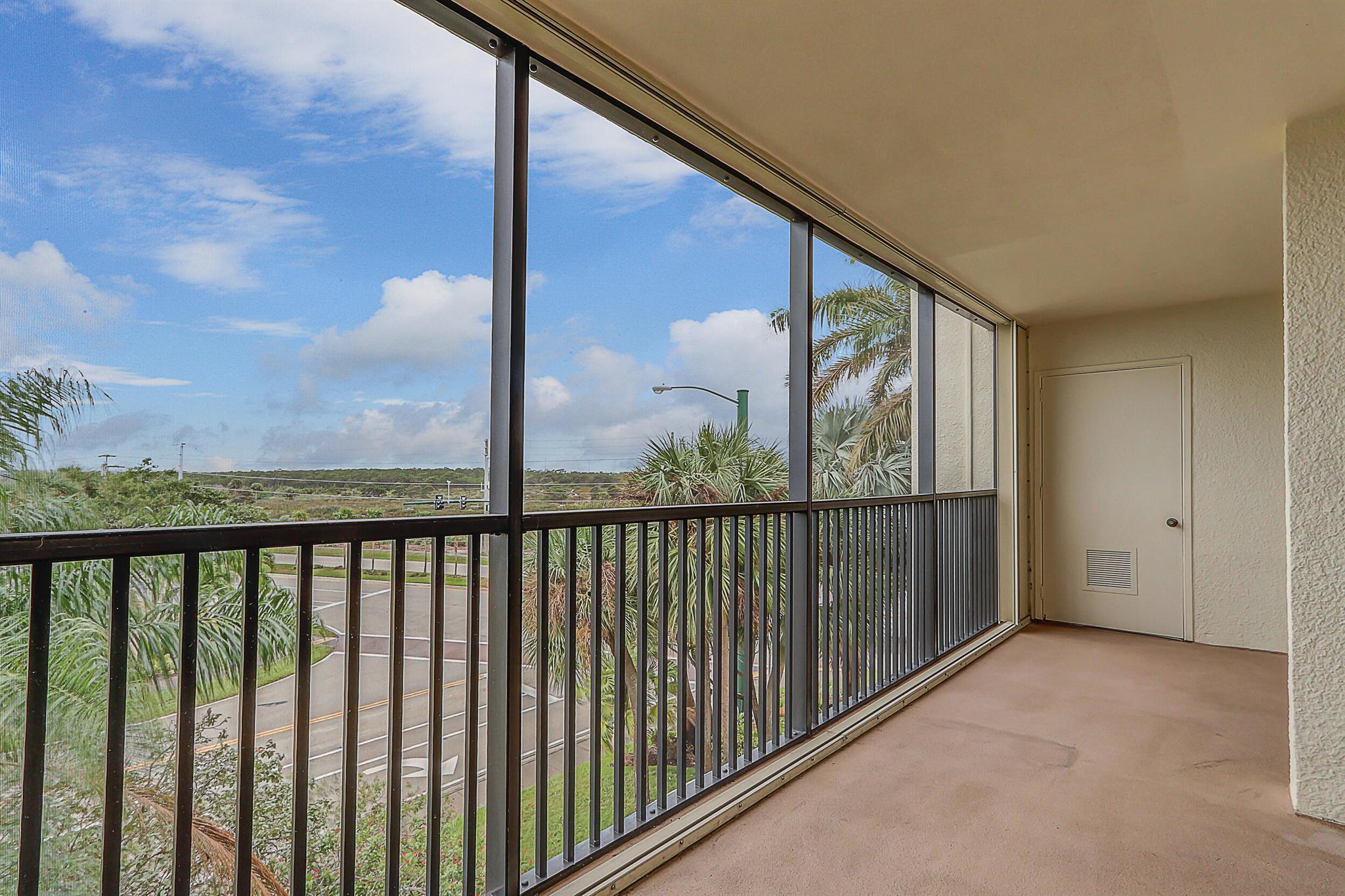 1605 S Us Highway1 M1-403