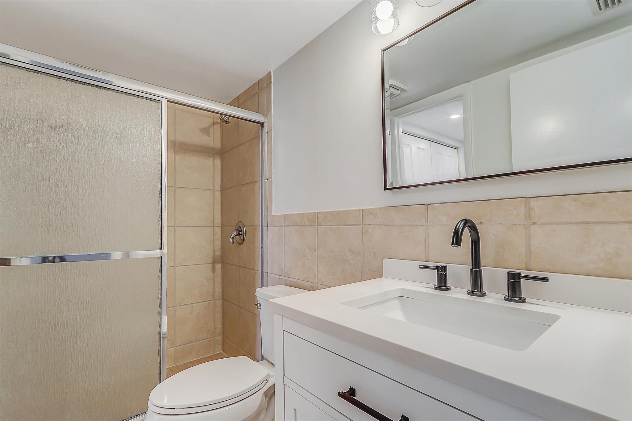 1605 S Us Highway1 M1-403
