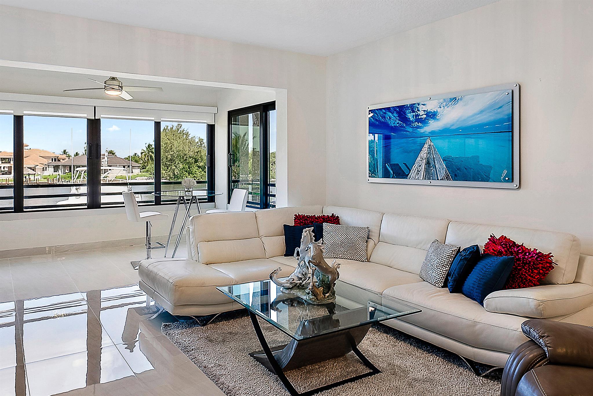 925 Oak Harbour Drive