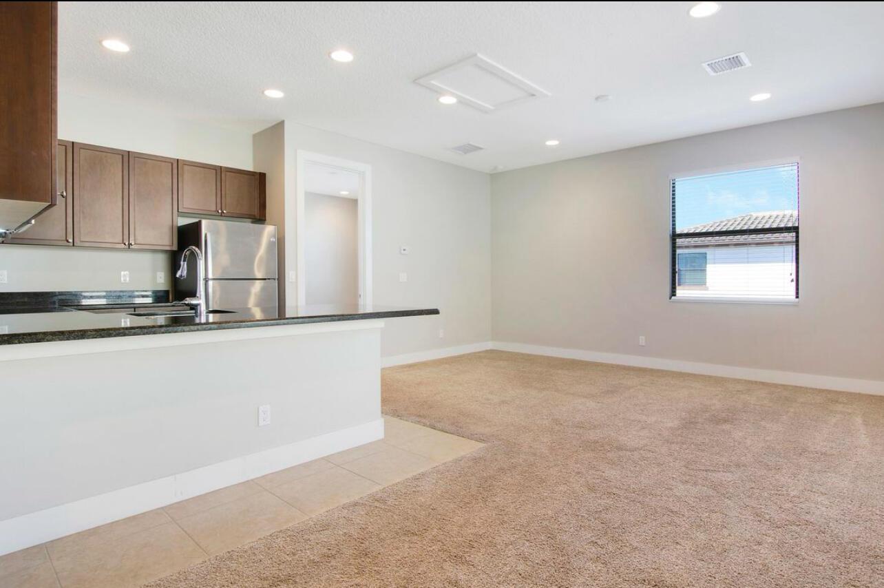 1073 Faulkner Terrace