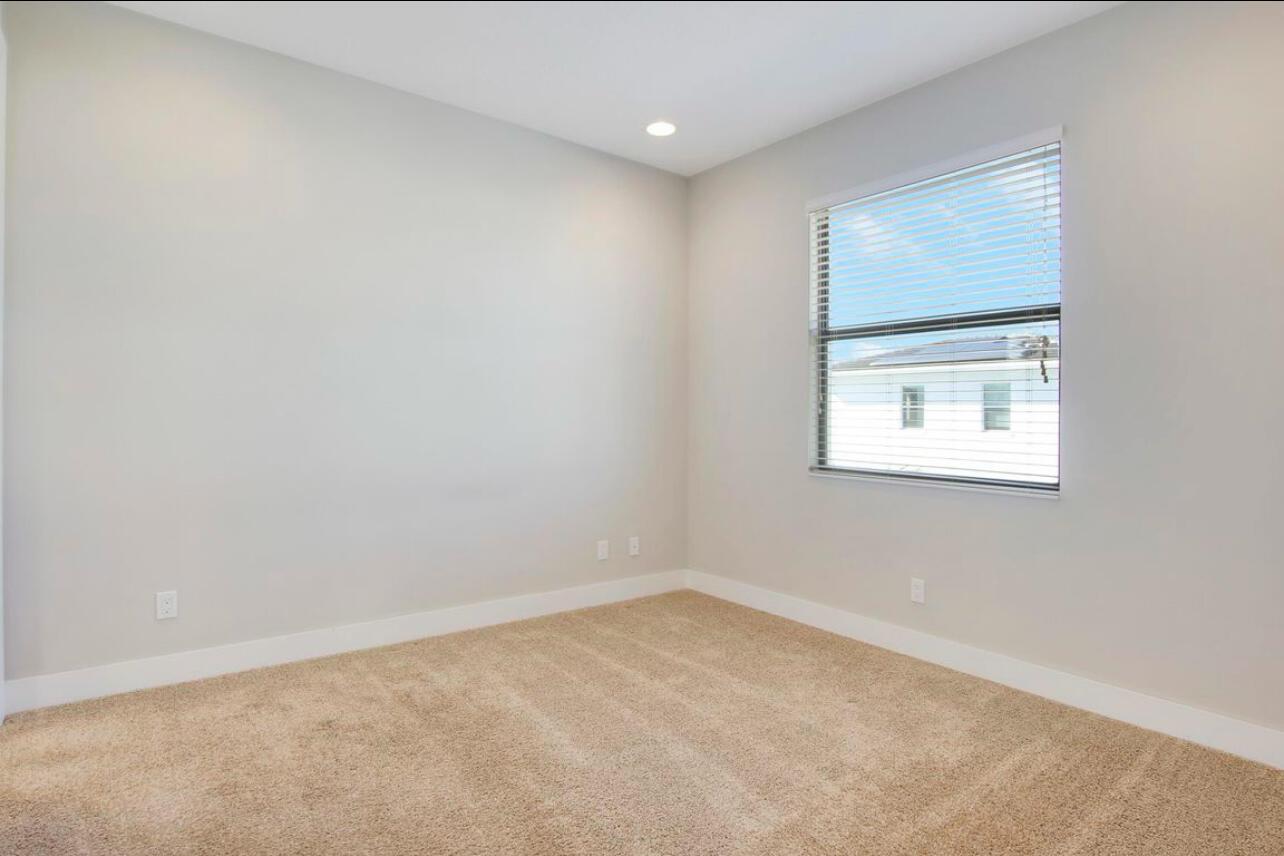 1073 Faulkner Terrace