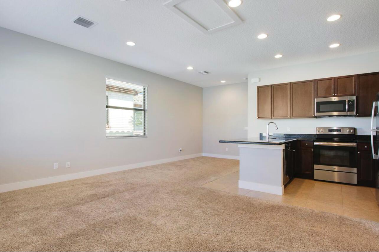 1073 Faulkner Terrace