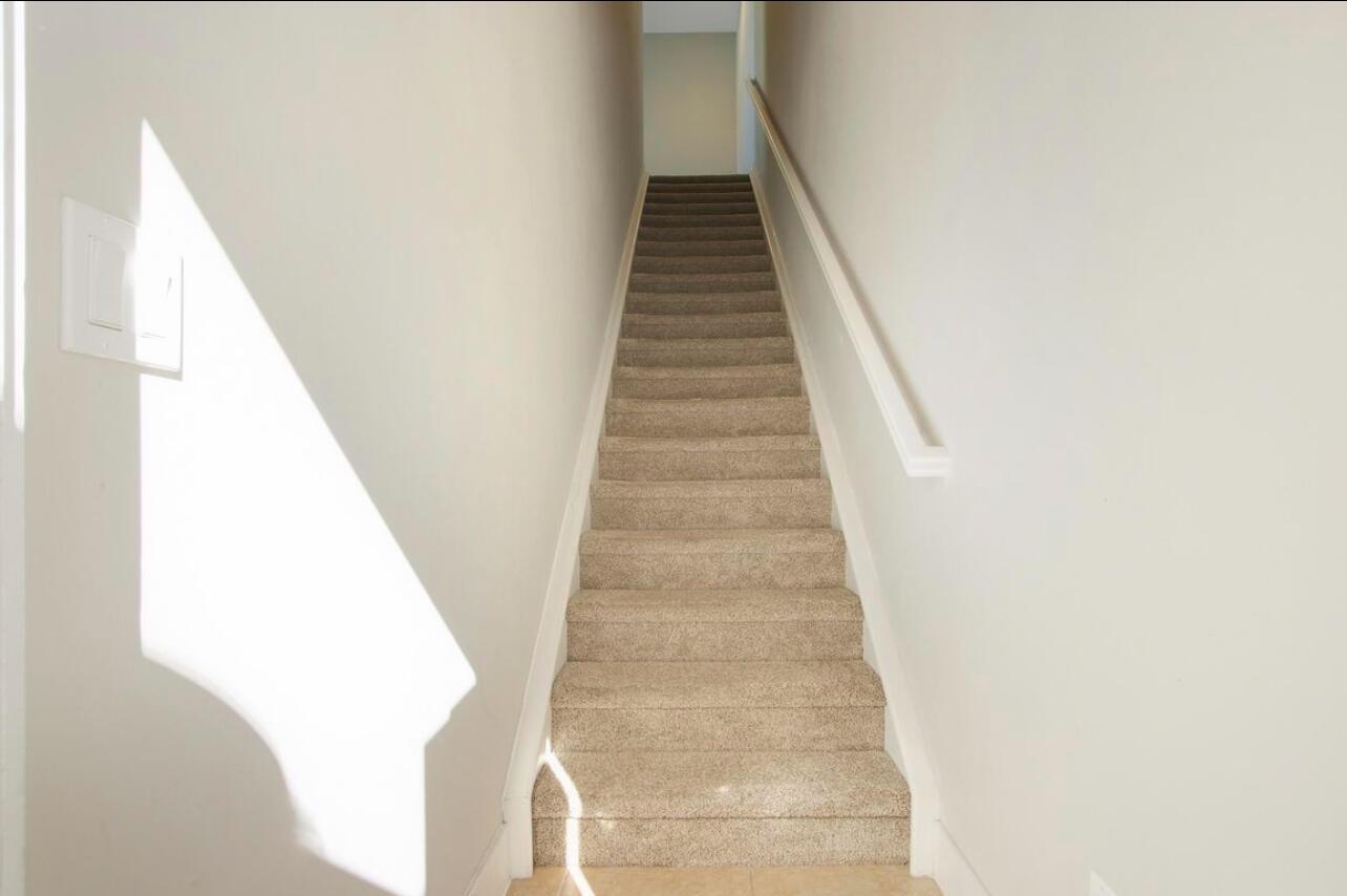 1073 Faulkner Terrace